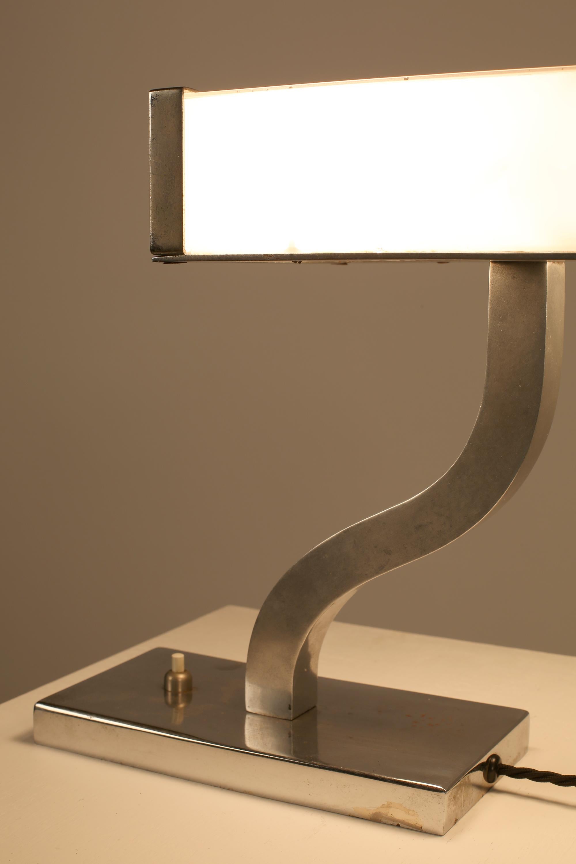 20th Century Rare 1930s Italian Chrome Plated Free Form Modernist Table Lamp