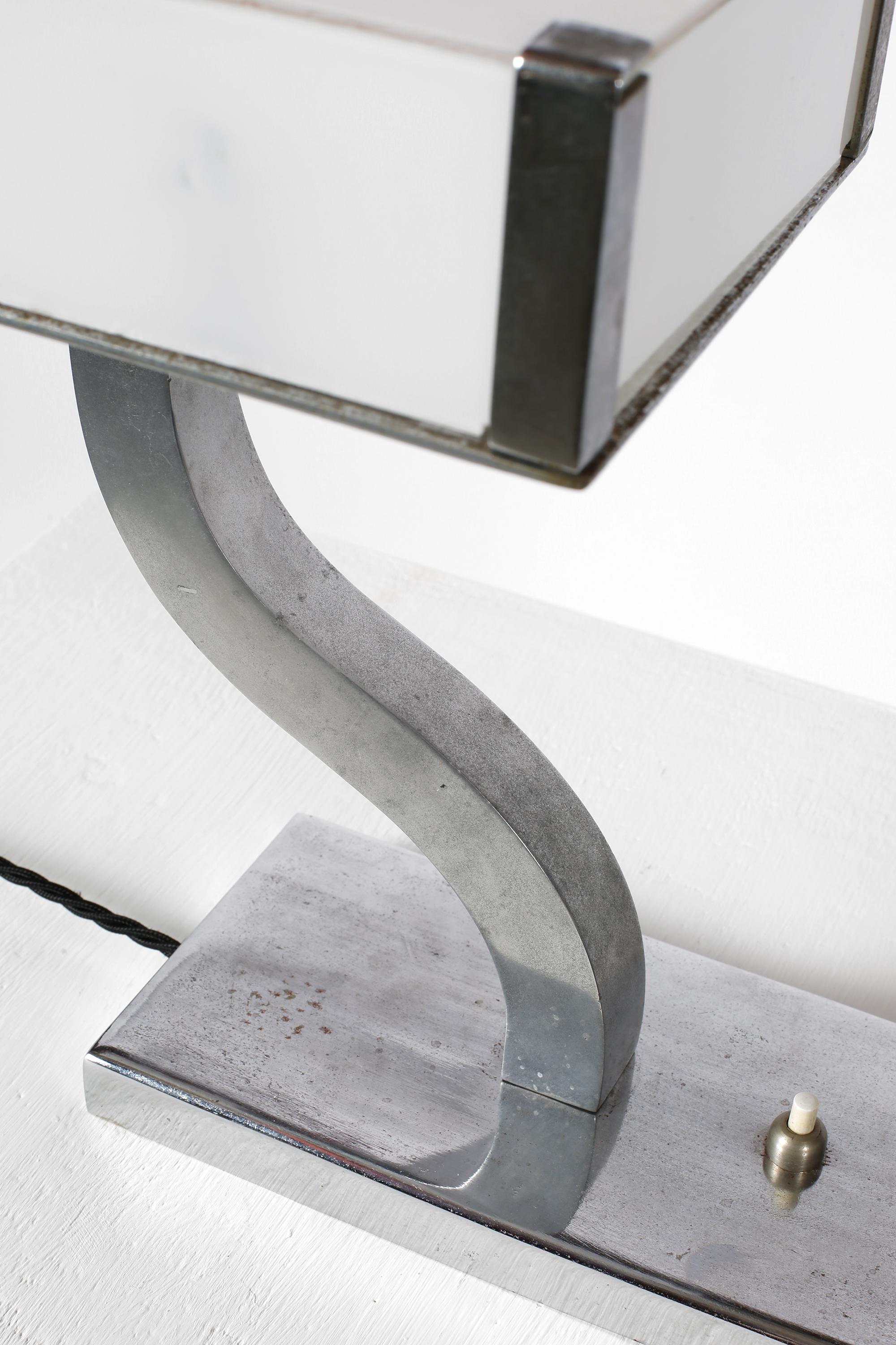 Rare 1930s Italian Chrome Plated Free Form Modernist Table Lamp 3