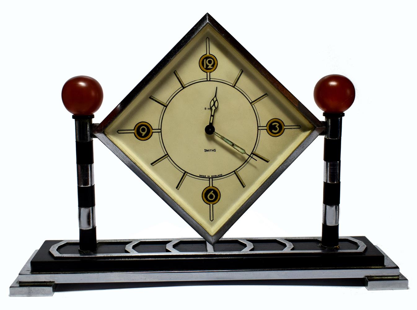 Glass Rare 1934 Art Deco Smiths 8 Day Clock