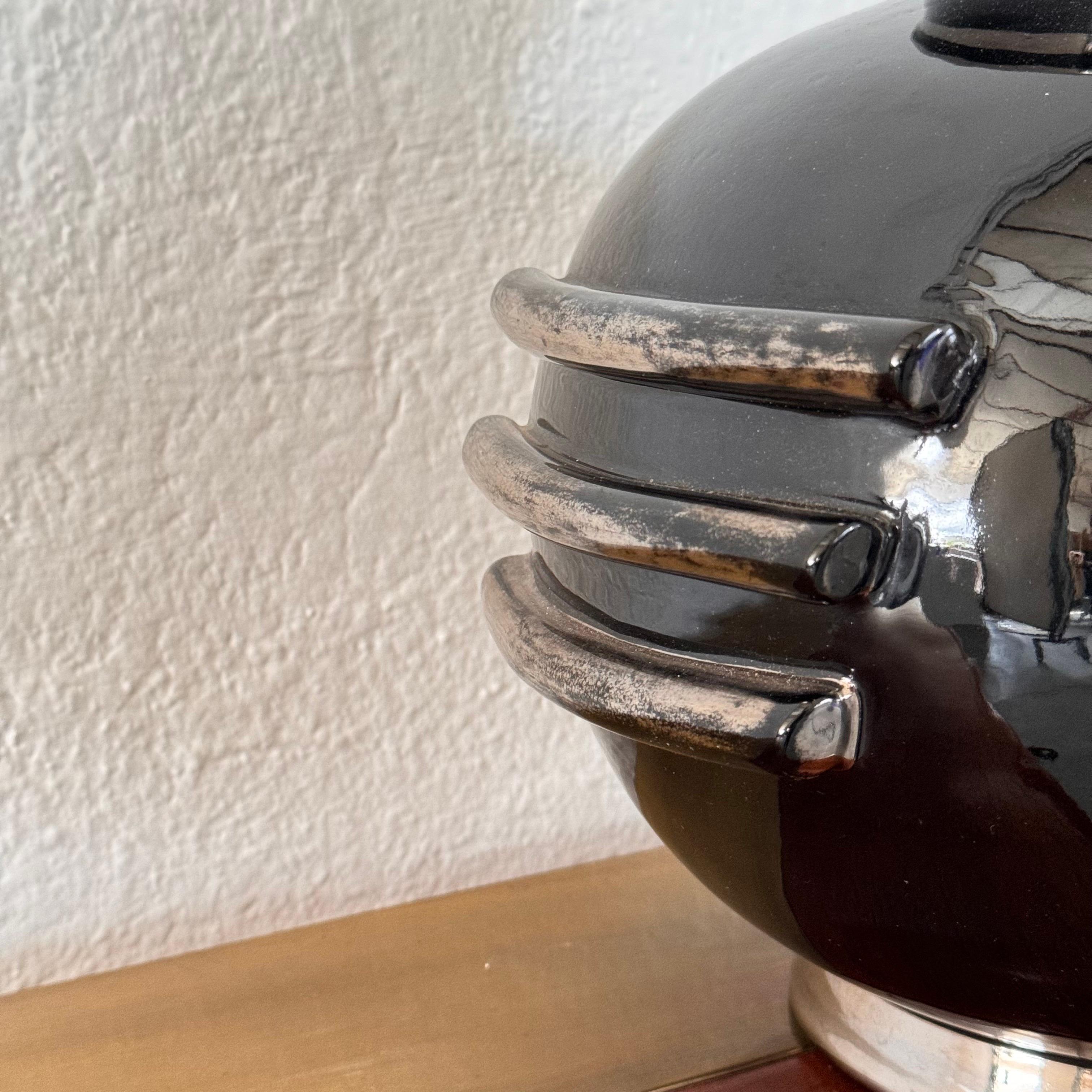 Céramique Rare vase en céramique métaphysique Art déco de 1935 par Marcello Fantoni pour Deruta en vente