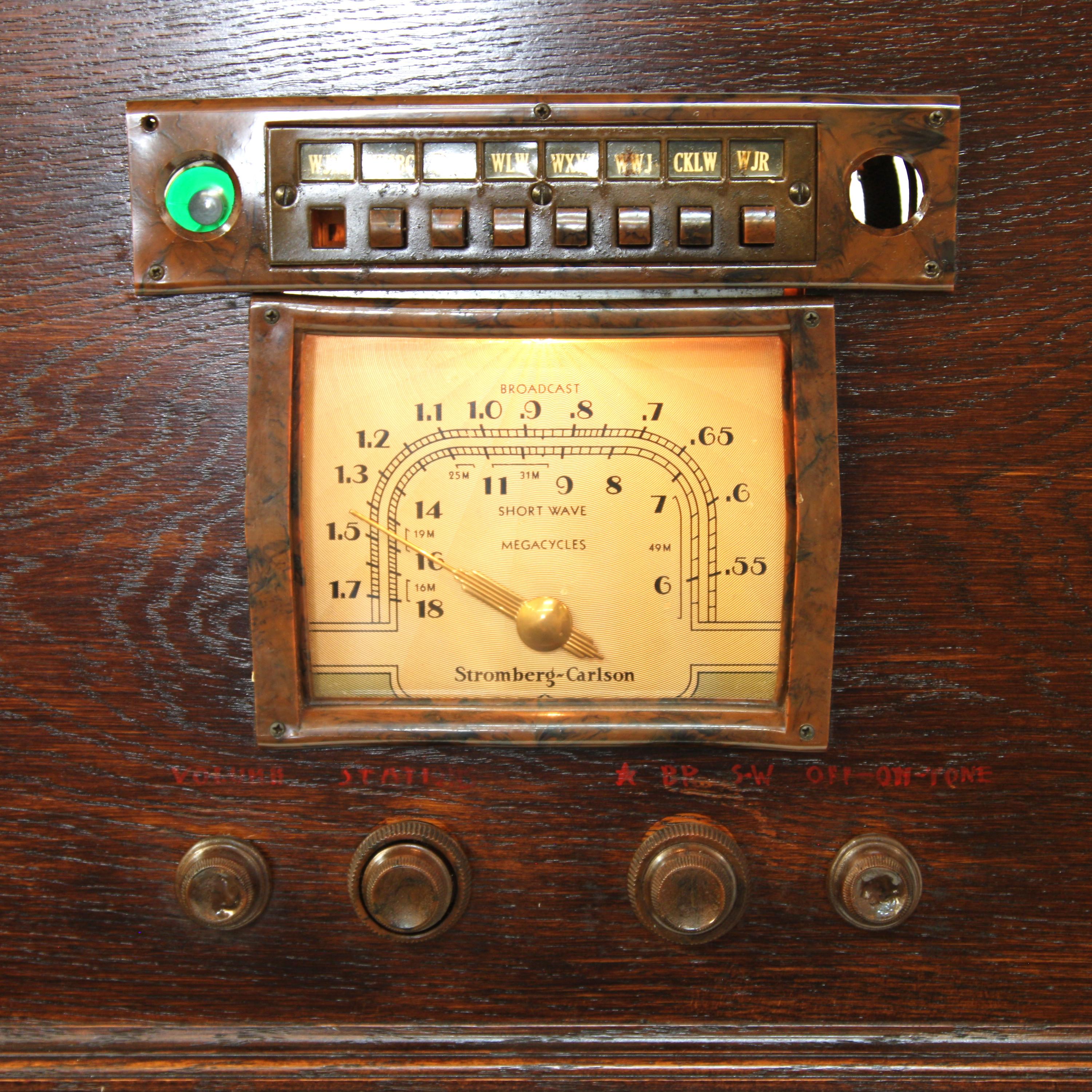 antique radio cabinet