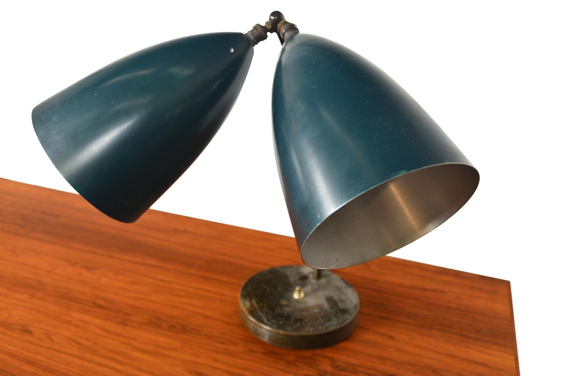 Seltene Tischlampe mit zwei Köpfen von Greta Magnusson-Grossman aus den 1940er Jahren (Moderne der Mitte des Jahrhunderts) im Angebot