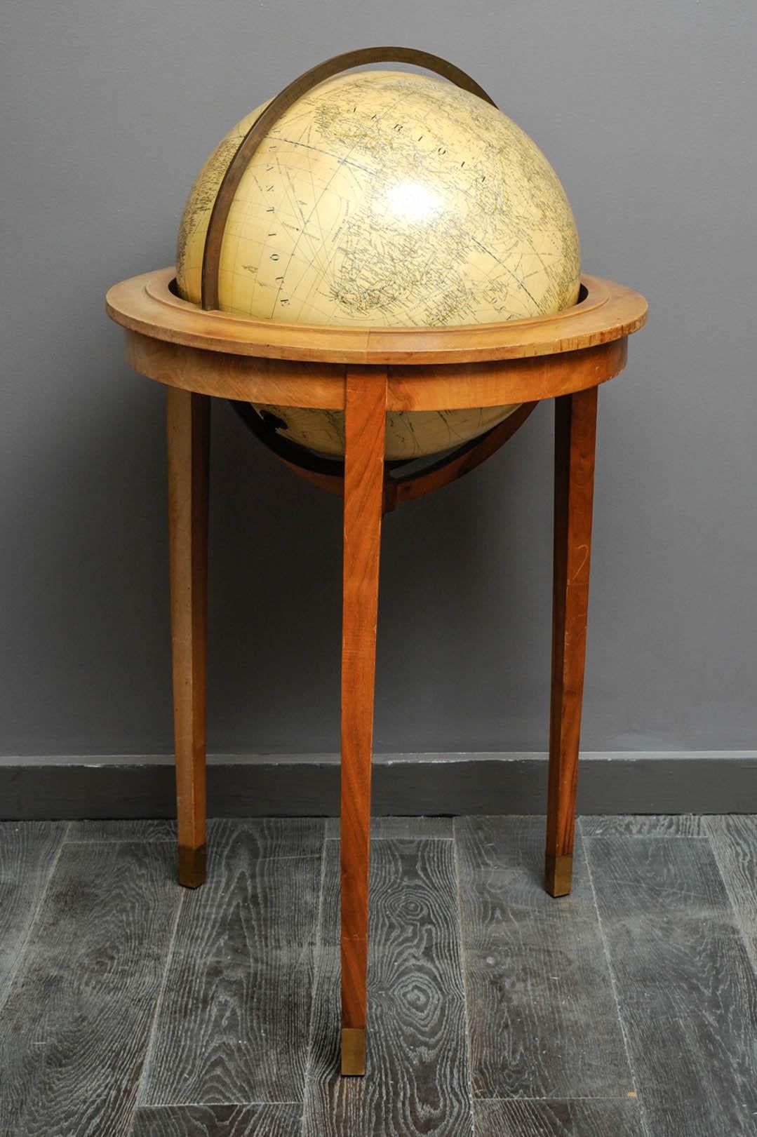 Rare globe map with sycamore base, the base by Adnet with brass elements.
The globe by Girard Barrere & Thomas in Paris,
circa 1940.
 