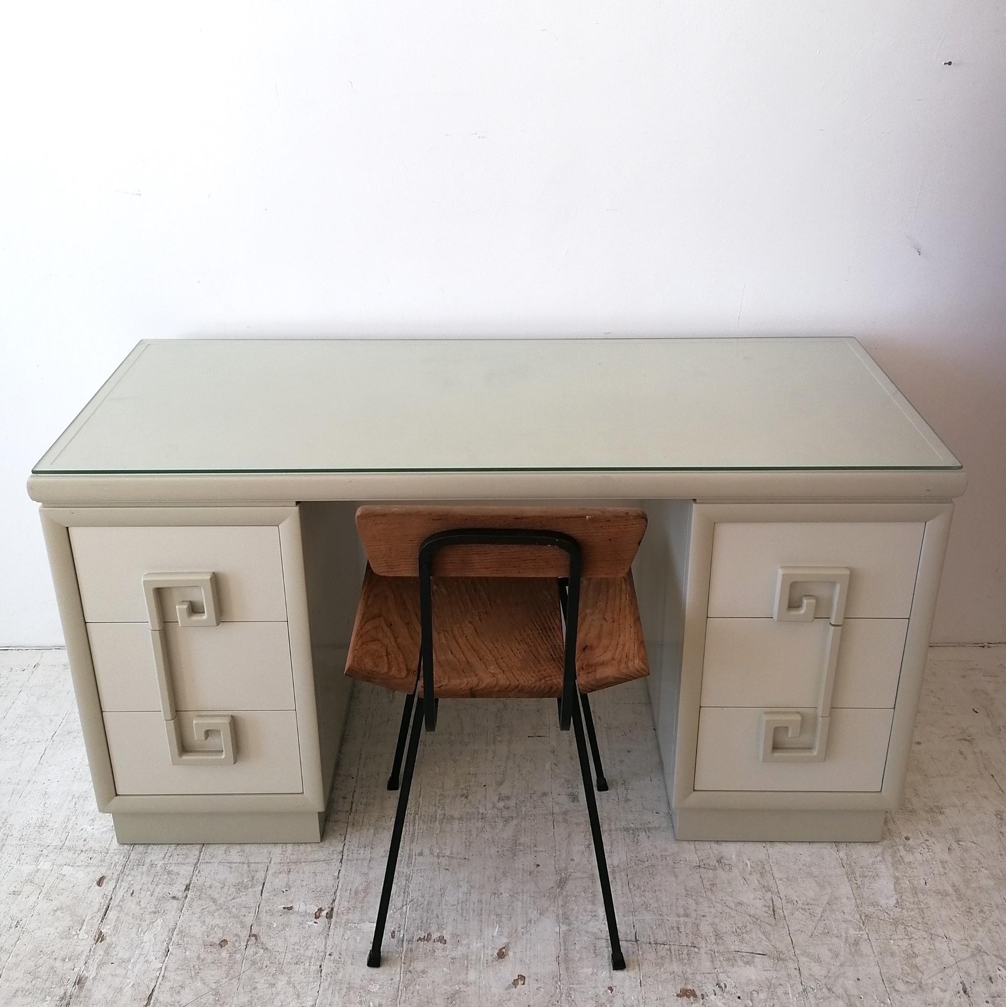 Rare 1940s Hollywood Regency 'Mandarin' desk / dressing table by Kittinger, USA For Sale 1