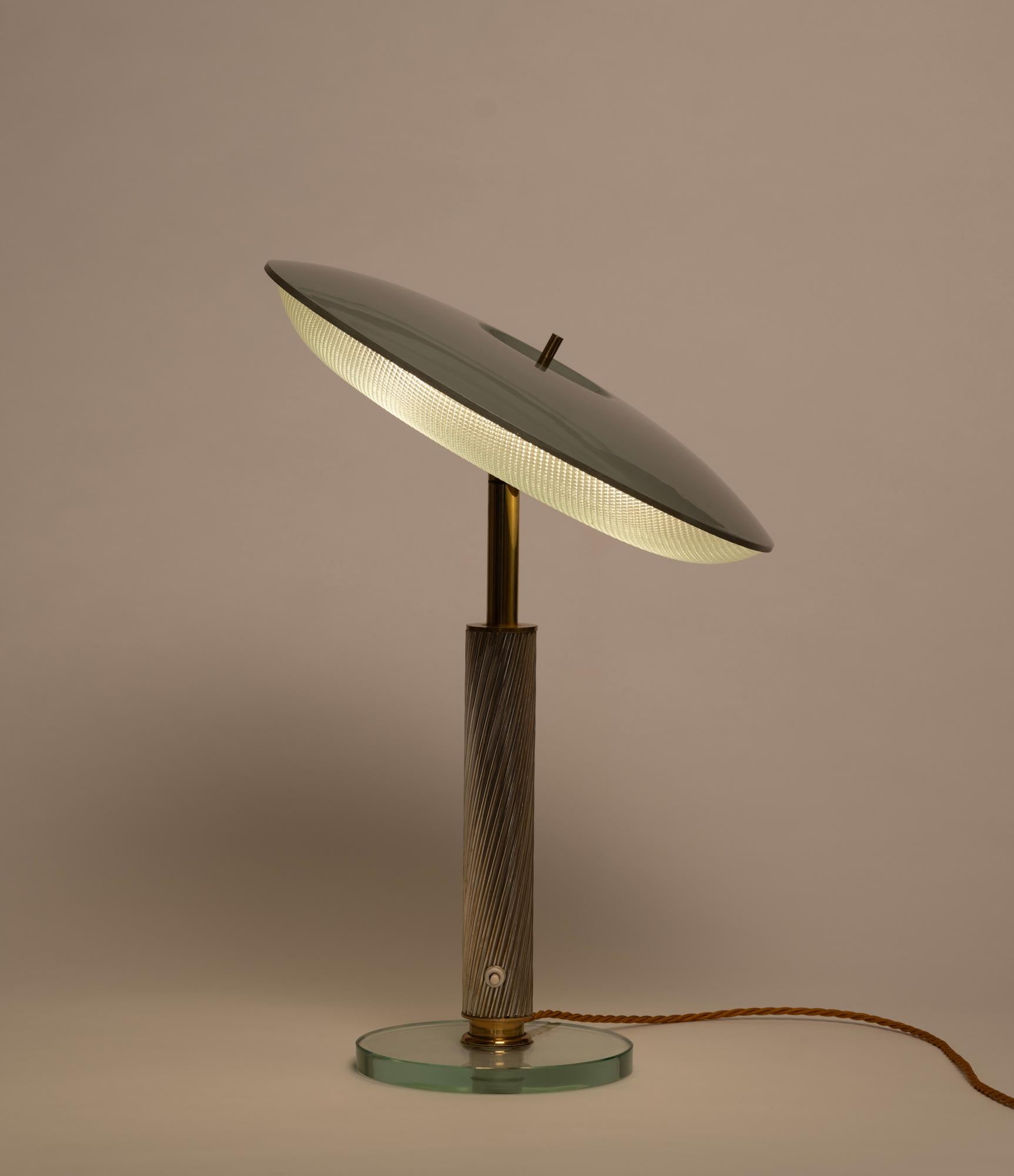 italien Rare lampe de bureau des années 1940 par Pietro Chiesa pour Fontana Arte, Italie en vente
