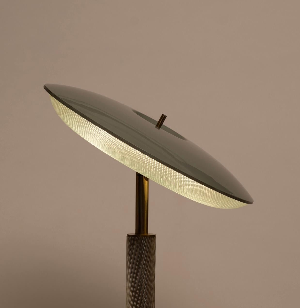 Milieu du XXe siècle Rare lampe de bureau des années 1940 par Pietro Chiesa pour Fontana Arte, Italie en vente