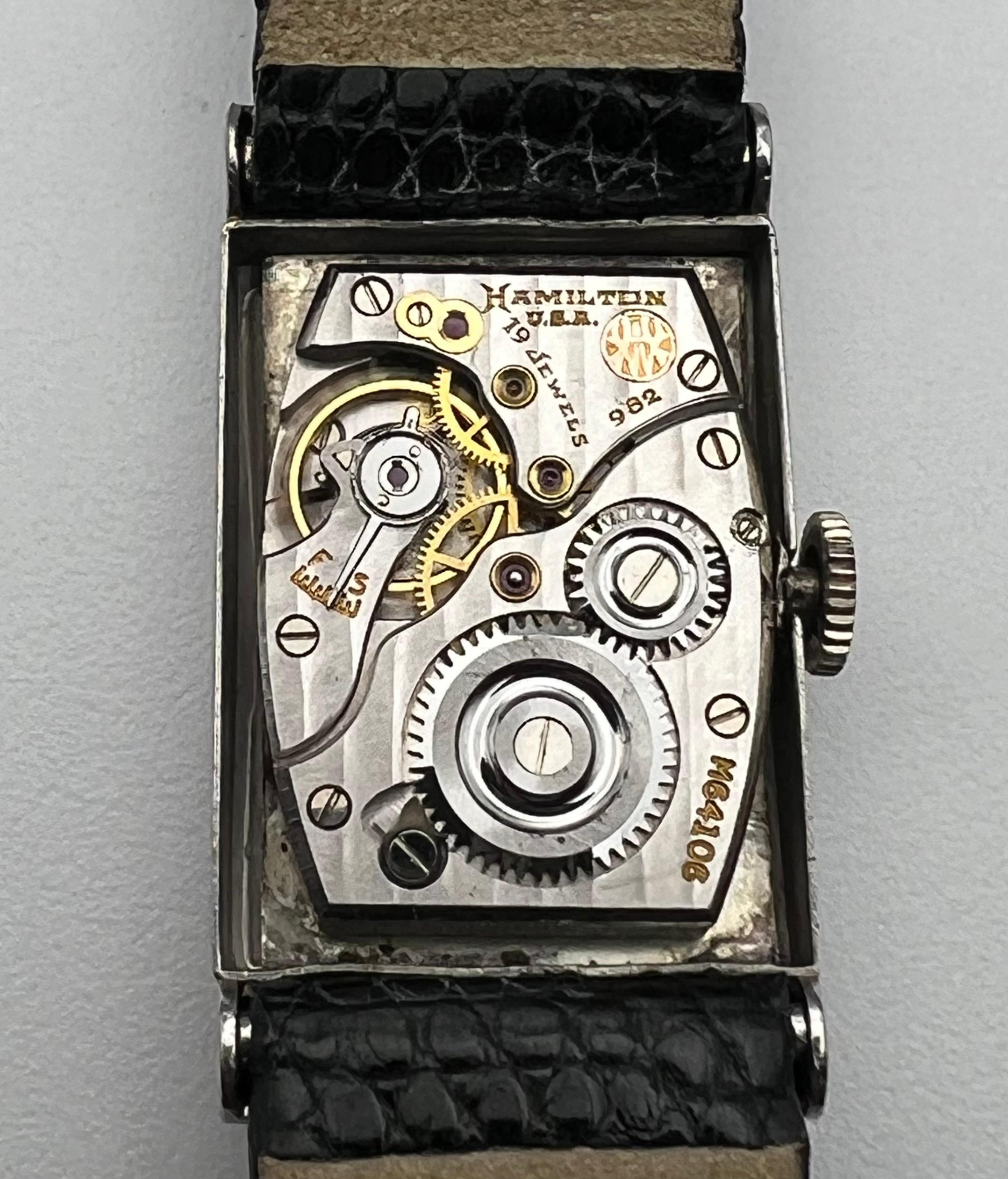 Rare 1947 Palladium / Diamond Dial 19 Jewel In Good Condition For Sale In Raleigh, NC