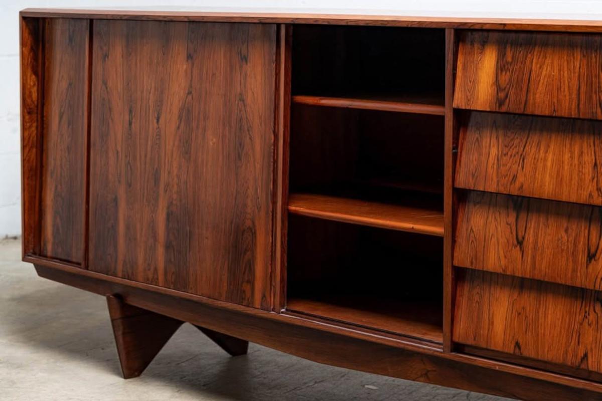 Rare 1950 Sideboard  Credenza by Hauner & Eisler for Forma In Excellent Condition For Sale In Victoria, BC