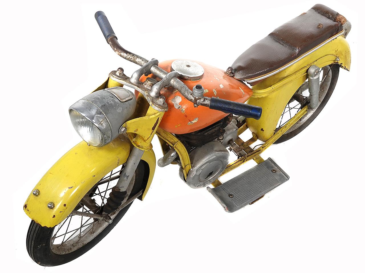 Seltenes Kinder- Motorrad in Karussell-Größe 1950er Jahre (Metall) im Angebot