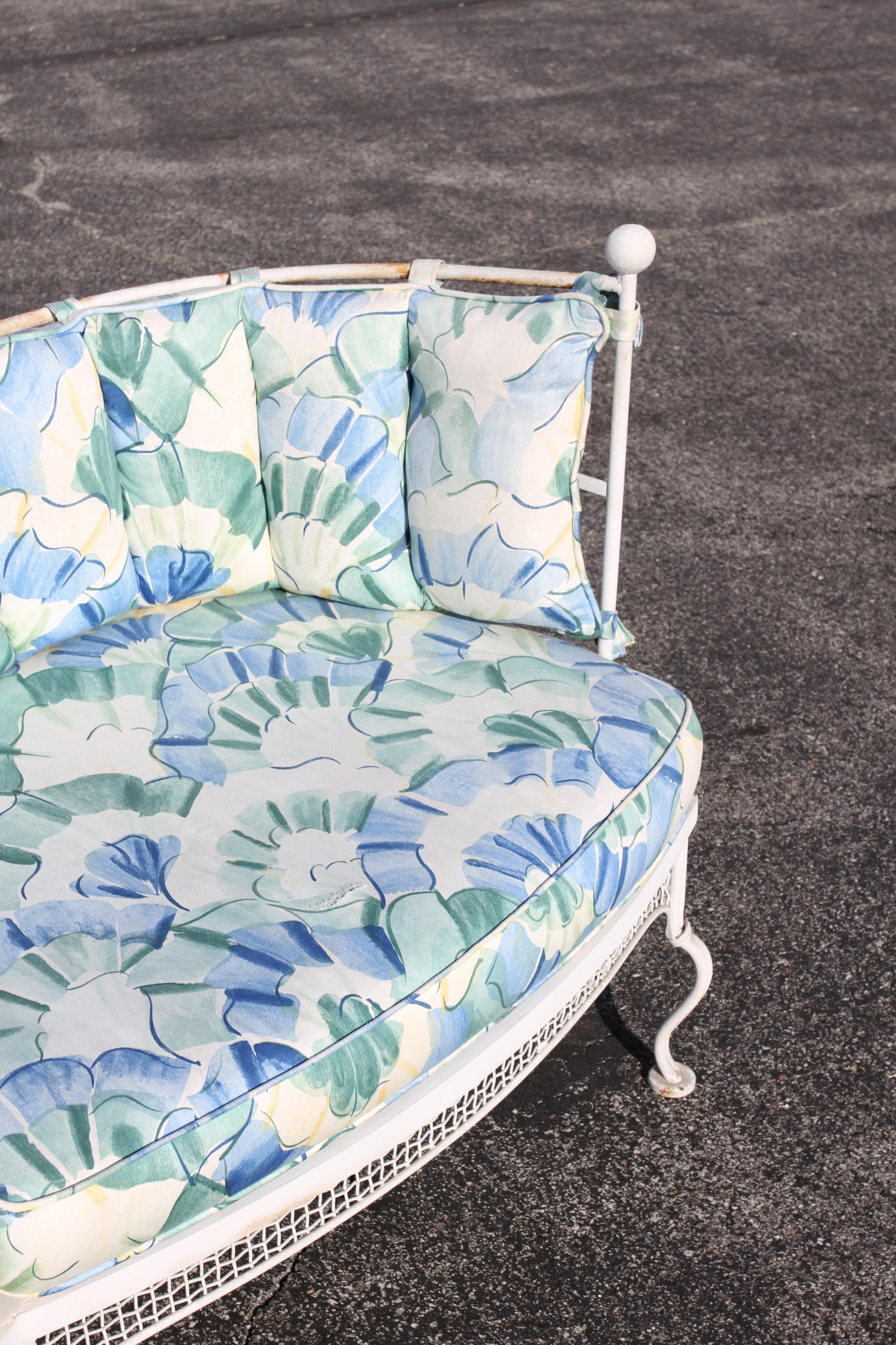 Rare 1950s Glamorous Woodard Wrought Iron & Mesh Settee, Aluminum Ball Finials 11
