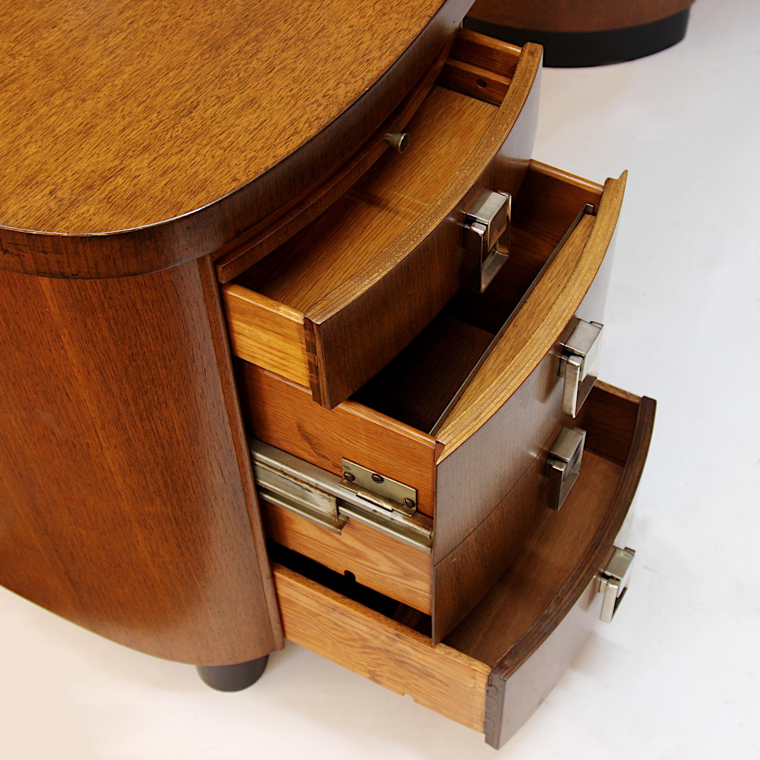 Bronze Rare 1950s Mid-Century Modern Executive Series Kidney-Shaped Desk by Stow Davis
