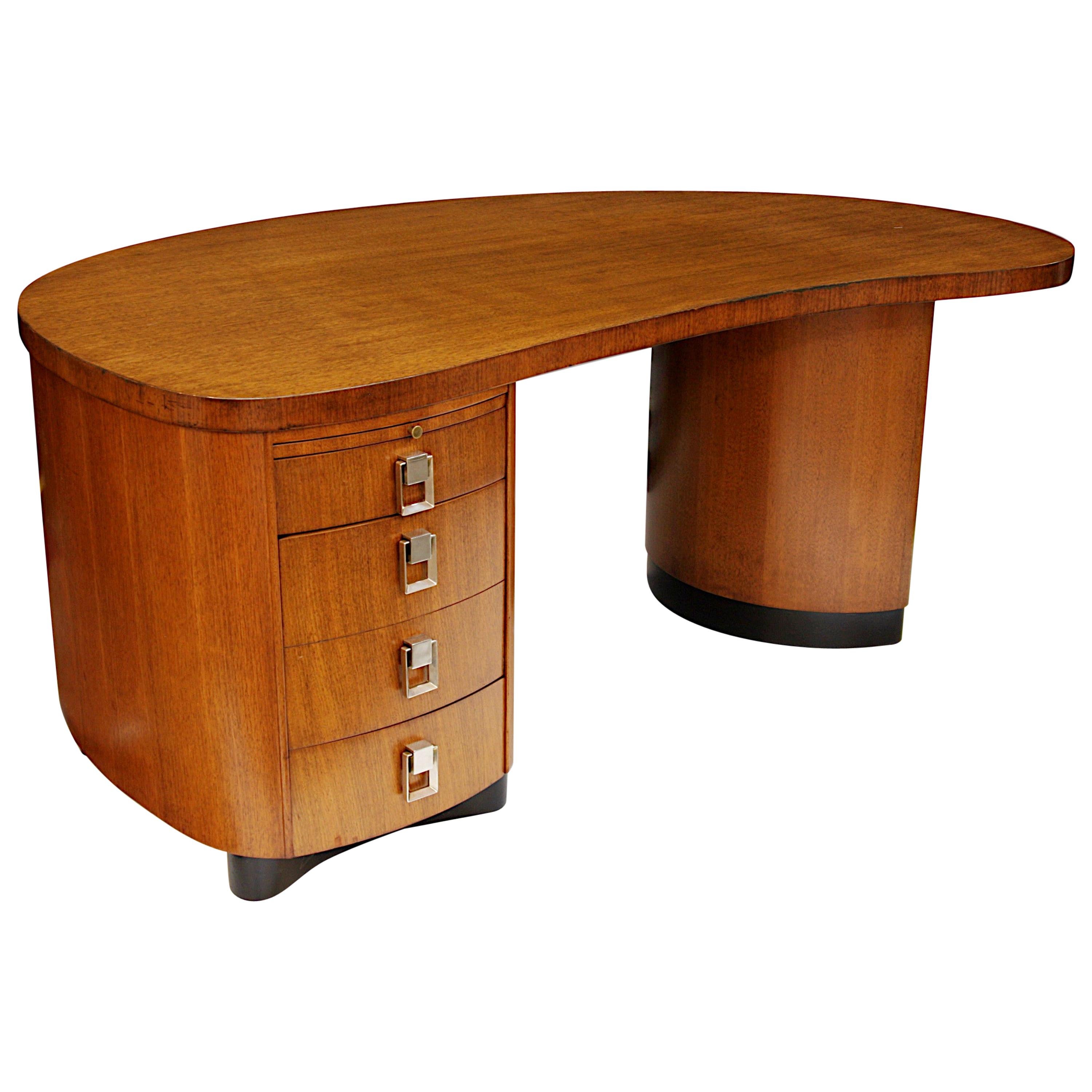 Rare 1950s Mid-Century Modern Executive Series Kidney-Shaped Desk by Stow Davis