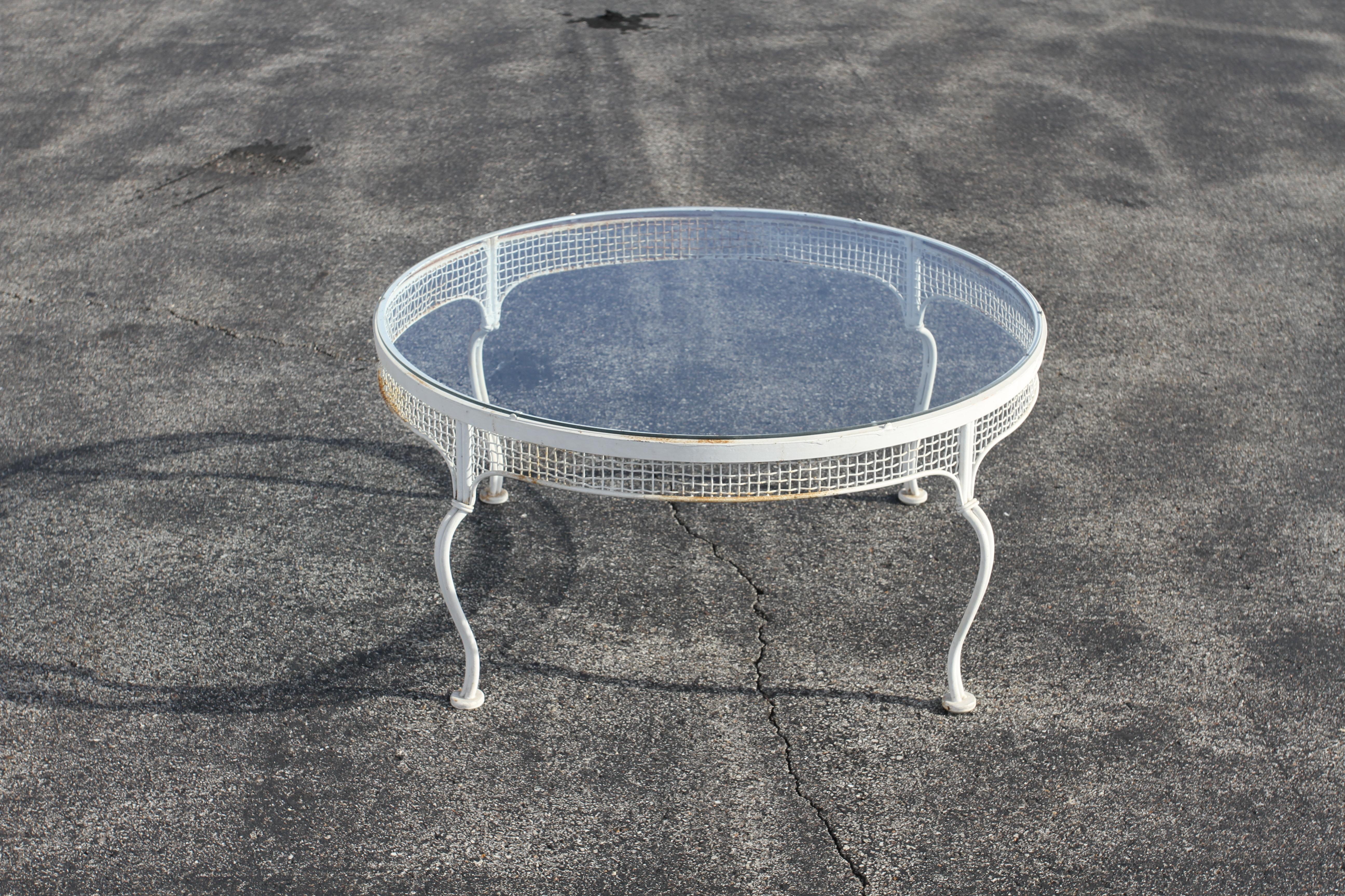 Mid-20th Century Rare 1950s Mid Century Woodard Wrought Iron & Mesh Glass Top Round Coffee Table 