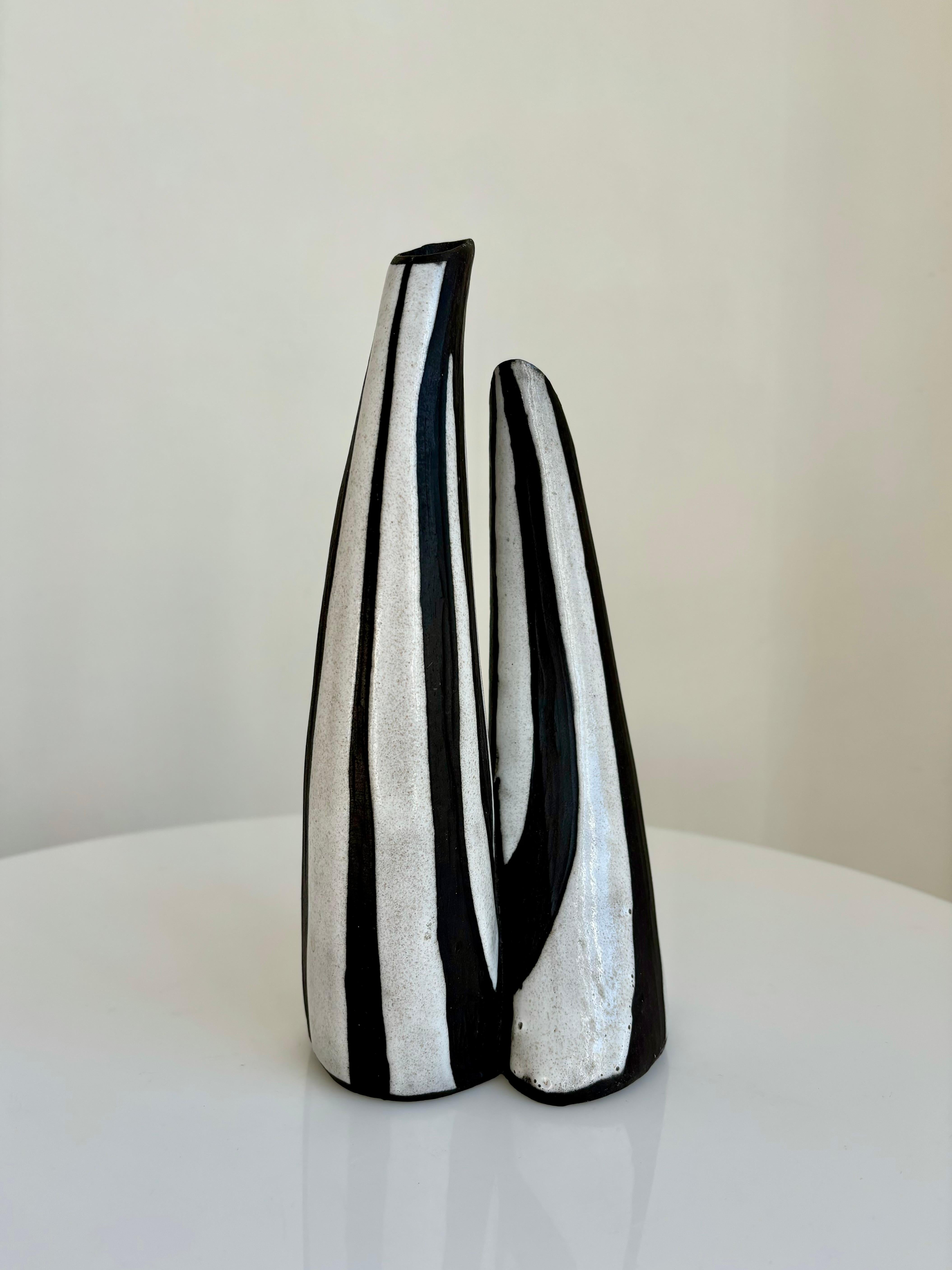 Raro vaso doppio a strisce bianche e nere degli anni '50 di Marianne Starck, Danimarca In condizioni buone in vendita a Copenhagen, DK