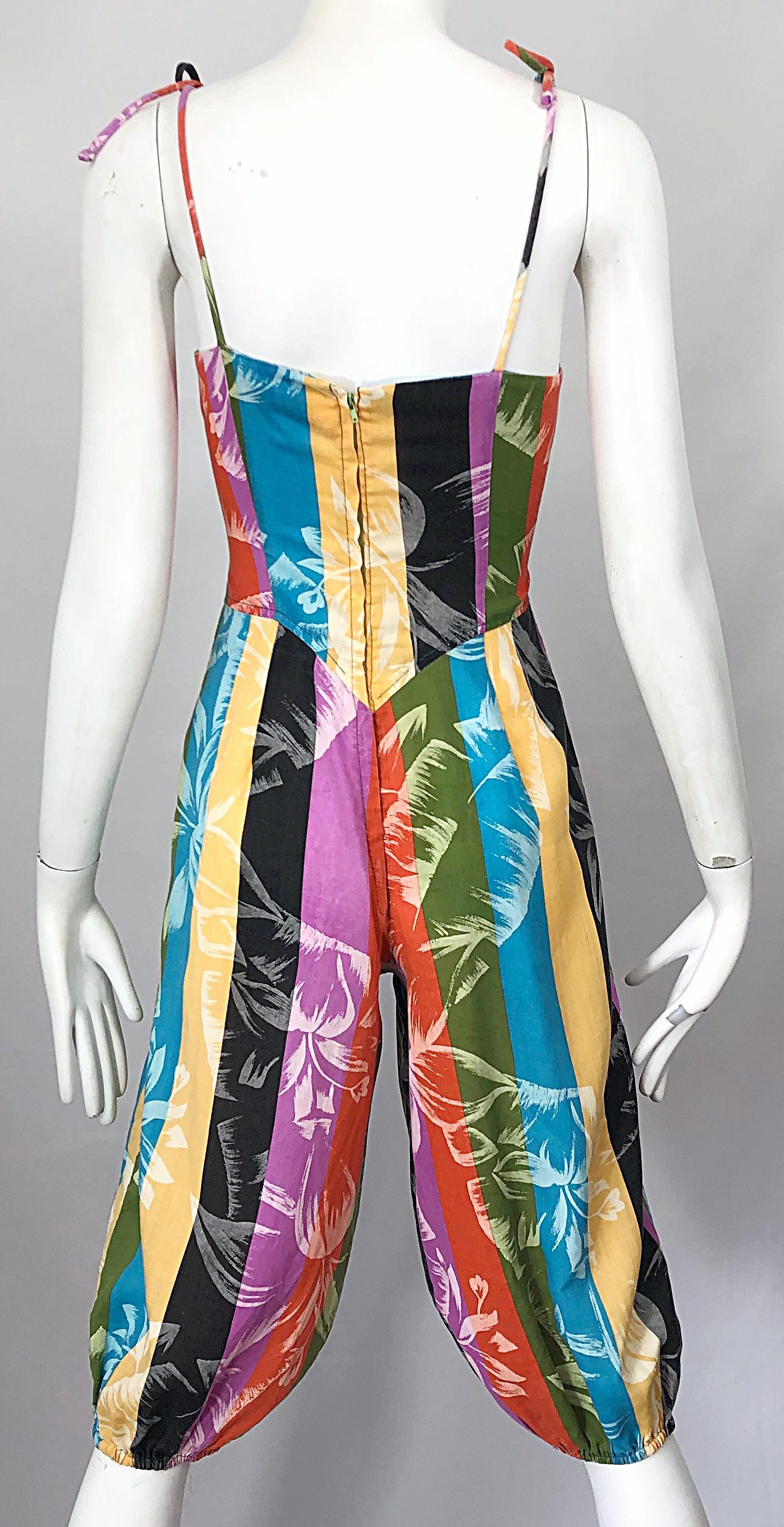 Rare 1950s Tropical Print Lightweight Cotton Colorful Vintage 50s Jumpsuit For Sale 2