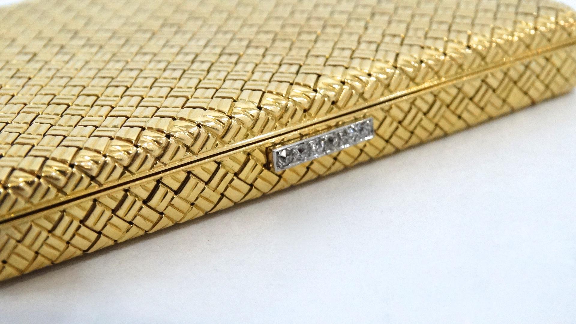 Beige Van Cleef & Arpels 18k Gold & White Diamond Case For Sale