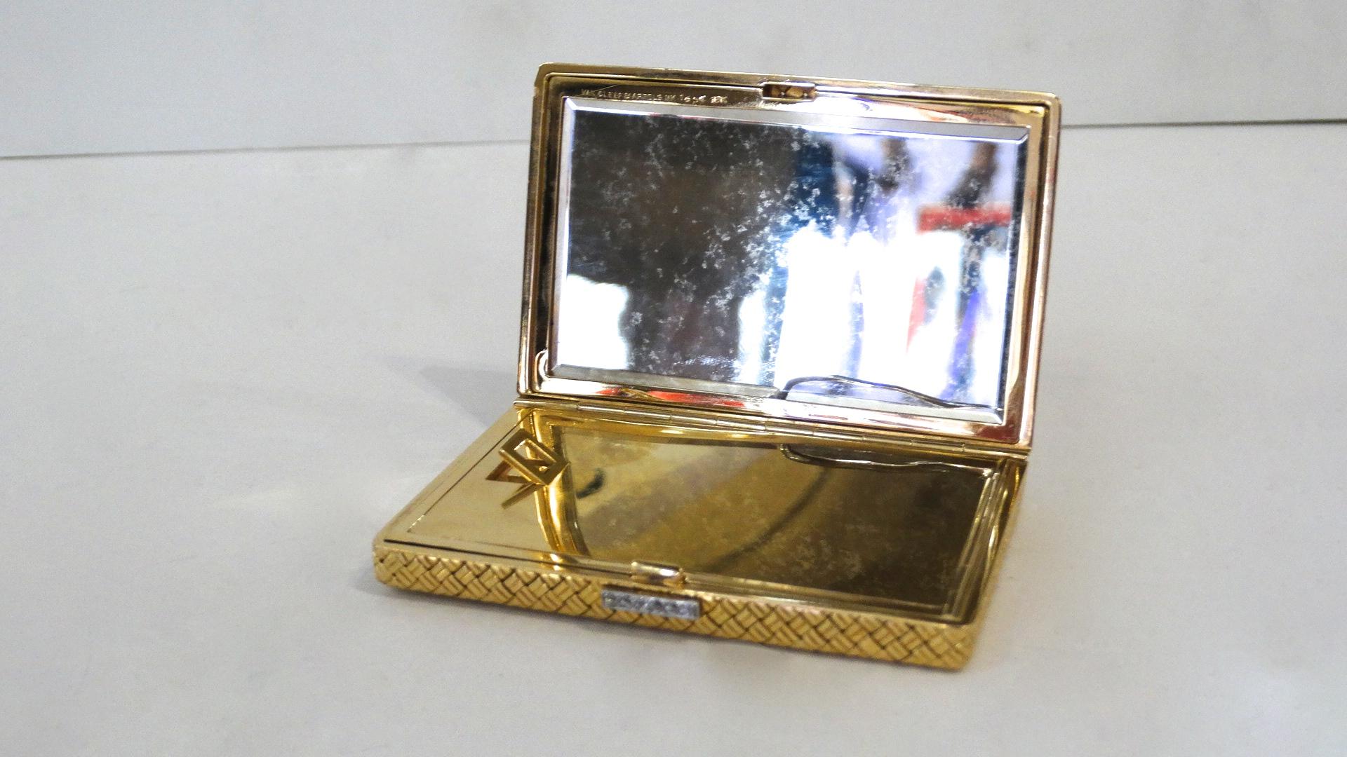 Women's or Men's Van Cleef & Arpels 18k Gold & White Diamond Case For Sale