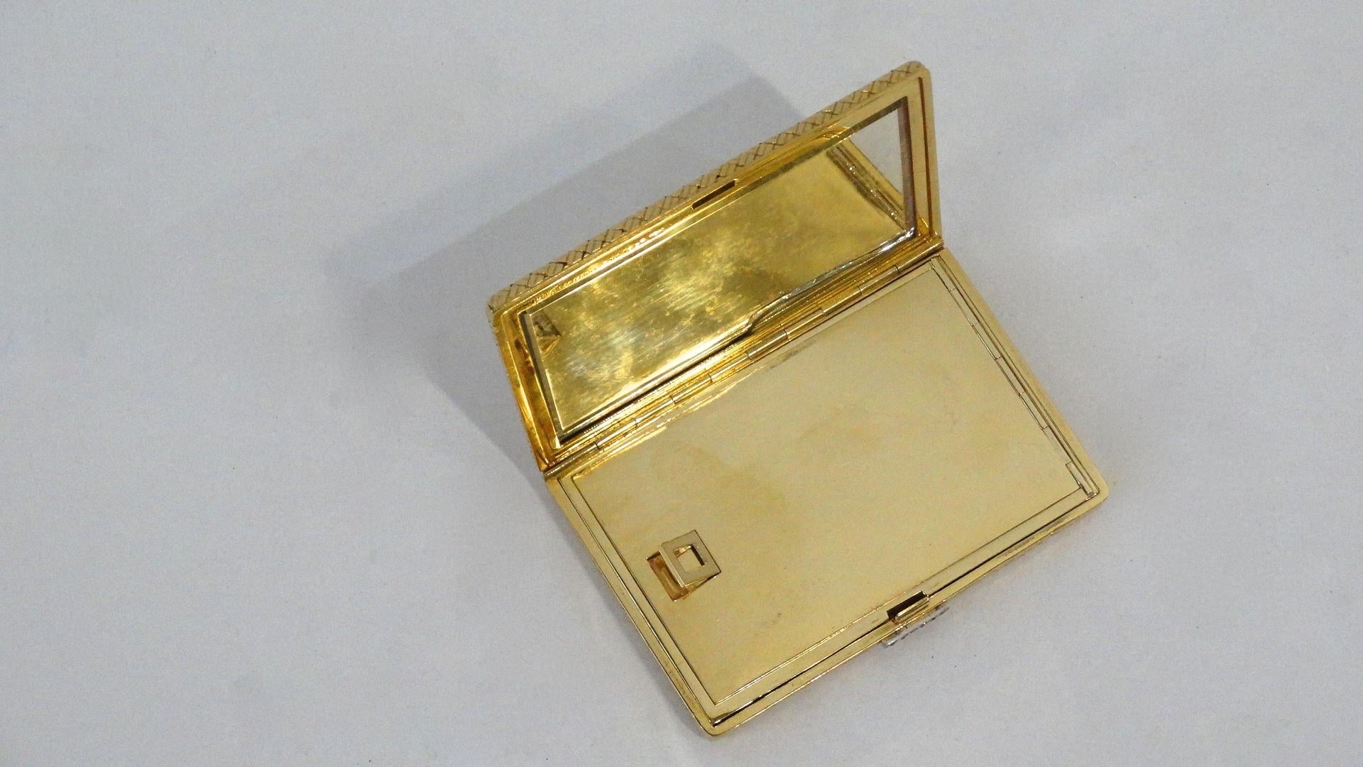 Van Cleef & Arpels 18k Gold & White Diamond Case For Sale 4