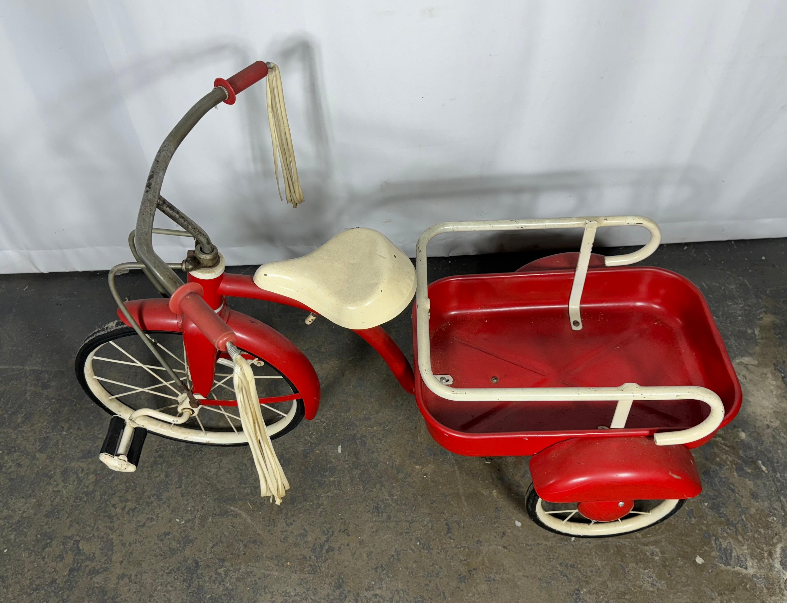 Rare 1952 Hettrick ‘American’ Pedal Wagon (20″ wheel) Childs Tricycle 2