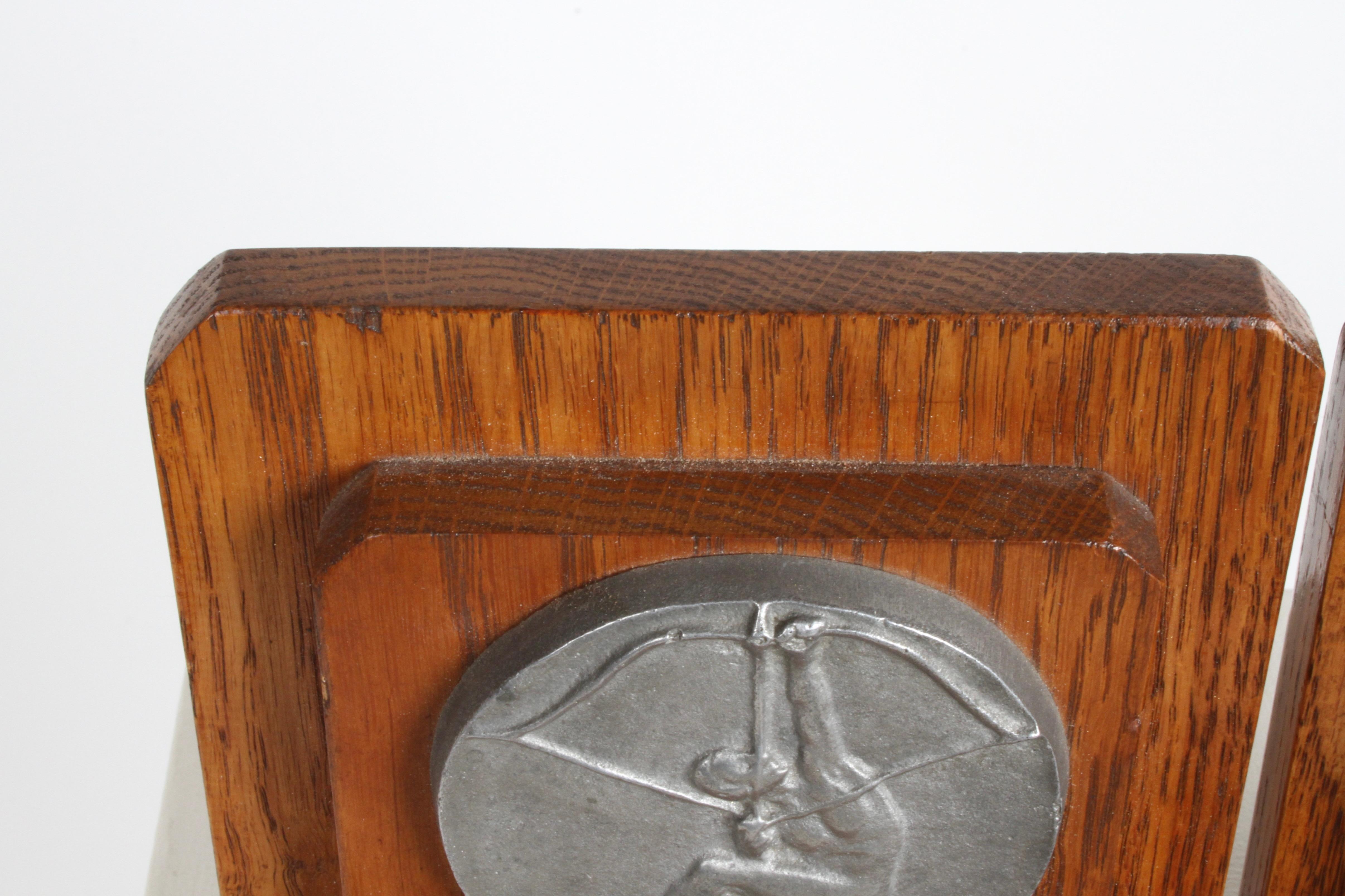 Rare 1955 Cranbrook School Aim High Logo Design by Eero Saarinen Oak Bookends For Sale 1