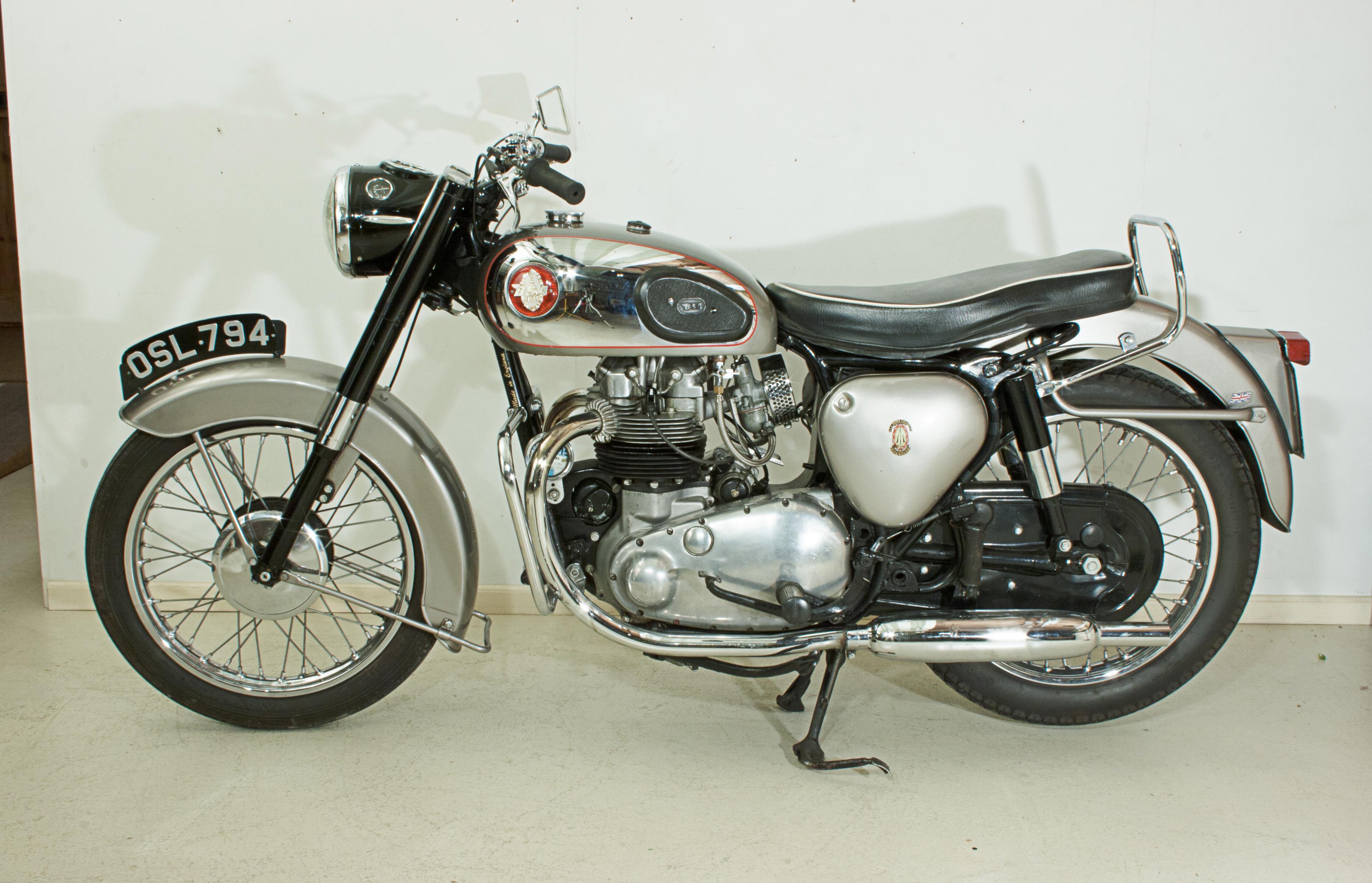 Rare 1959 BSA A7, Princess Motorcycle 9