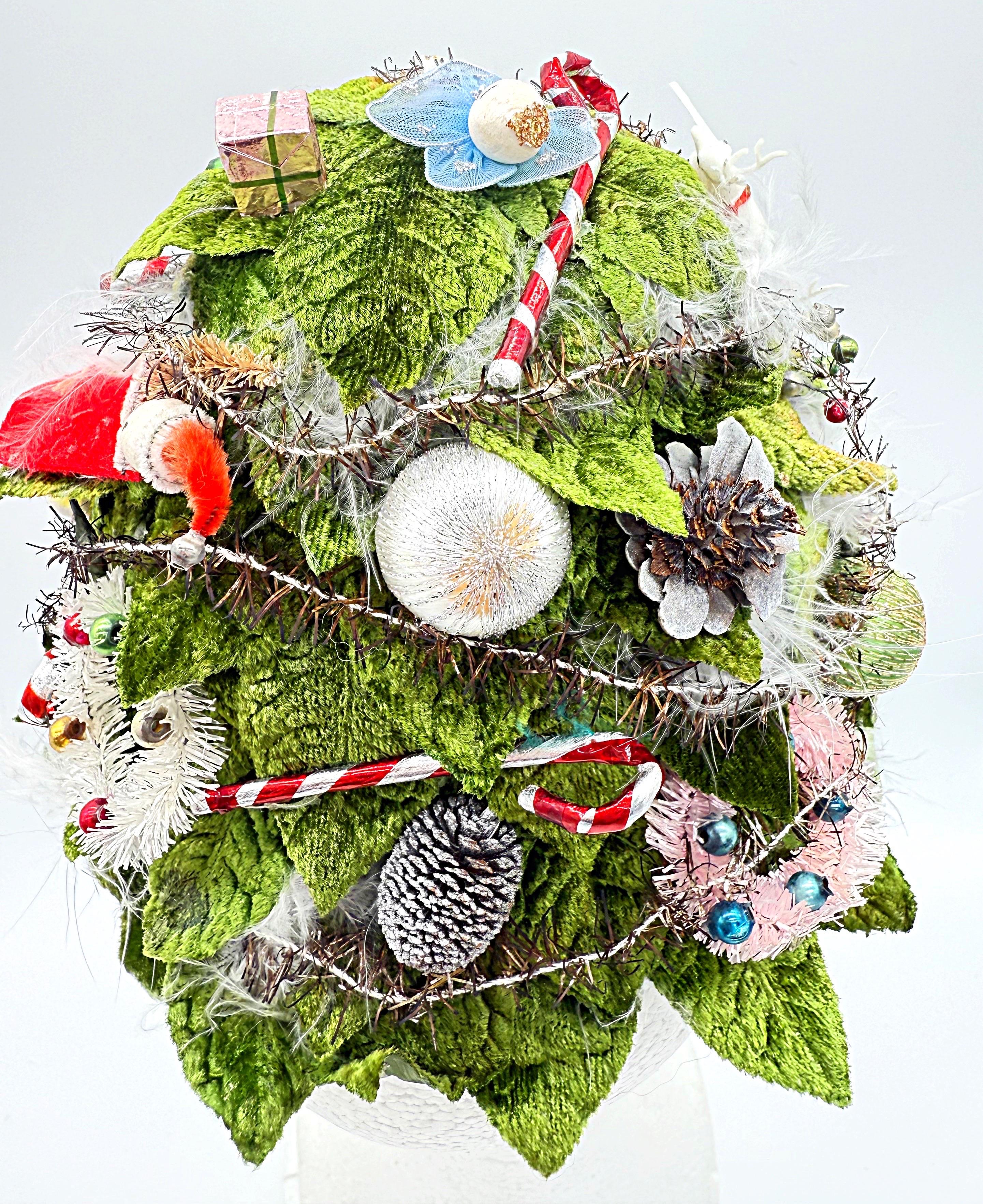Rare 1960s Adolfo for Saks 5th Avenue Novelty Vintage 60s Christmas Holiday Hat en vente 3
