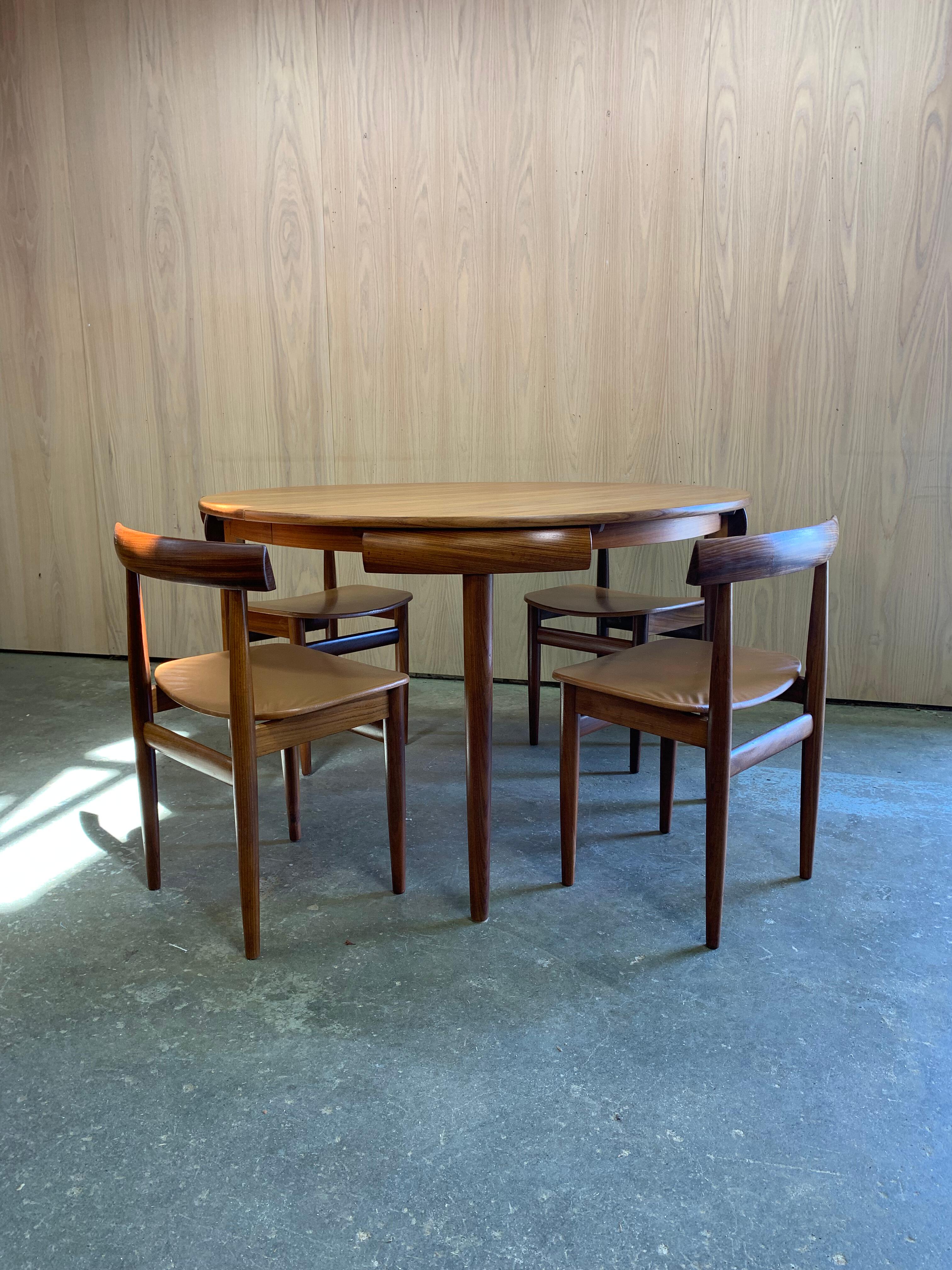 Rare ensemble de salle à manger ronde en teck danois des années 1960 par Hans Olsen pour Frem Rojle en vente 5