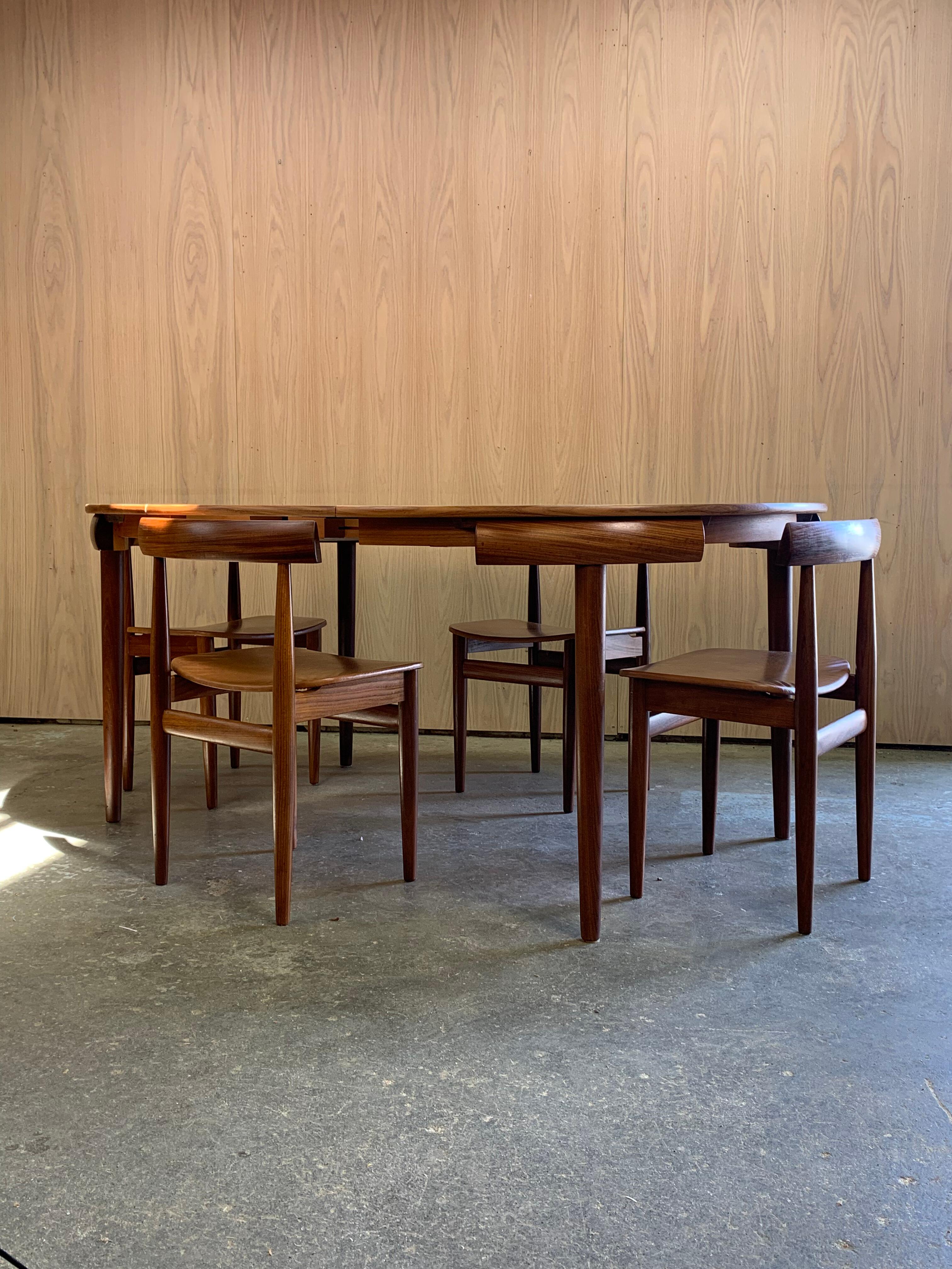 Mid-Century Modern Rare ensemble de salle à manger ronde en teck danois des années 1960 par Hans Olsen pour Frem Rojle en vente