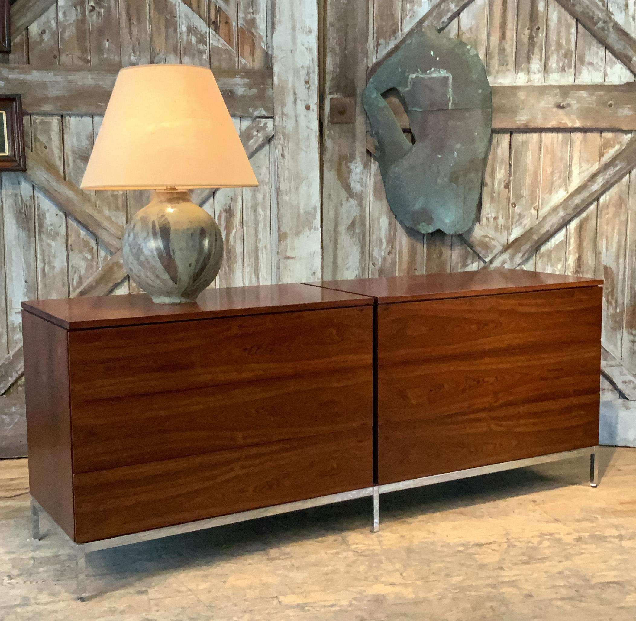 A rare and stunning vintage 1961 rosewood double chest of drawers designed by Florence Knoll for Knoll Associates. beautiful scale and details, with six drawers, many with removable interior divisions. this chest has been beautifully restored, and
