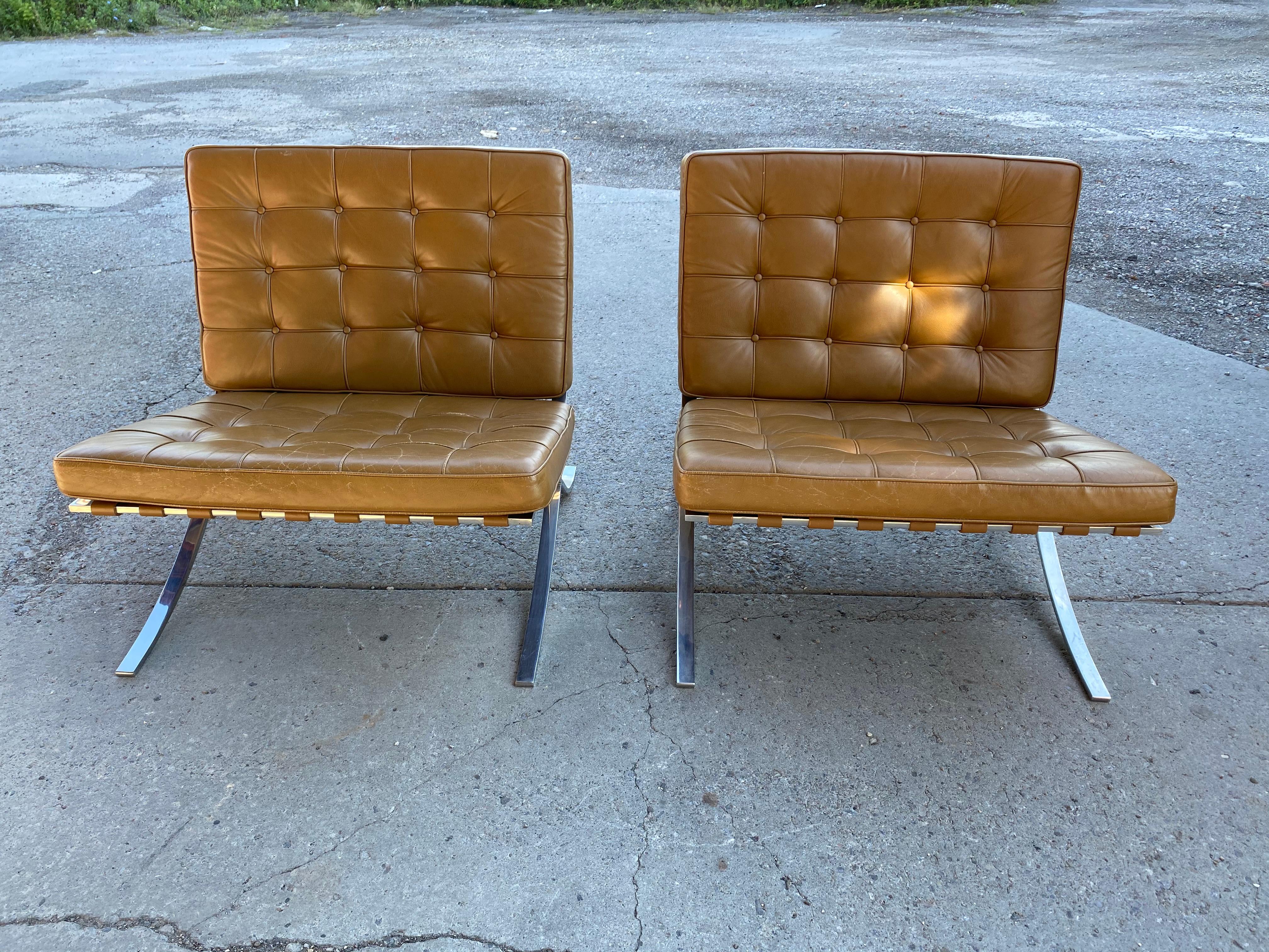 Rare 1960s Gerald R.Griffith Barcelona Chairs, Mies van der Rohe For Sale 3