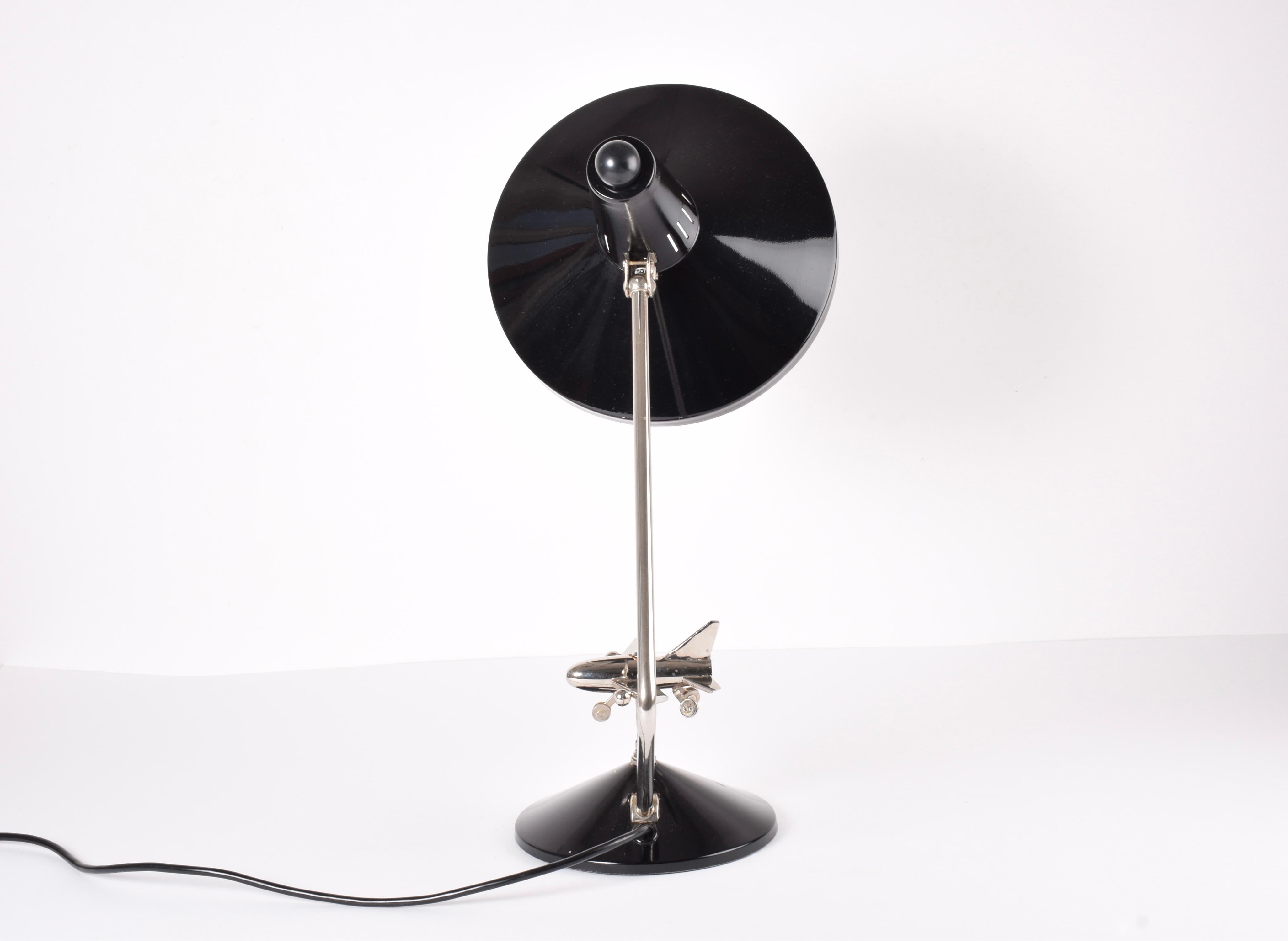 Rare 1960s Hala Zeist Desk Table Lamp Black Lacquer with Mobile Chrome Airplane In Good Condition For Sale In Silkeborg, Silkeborg