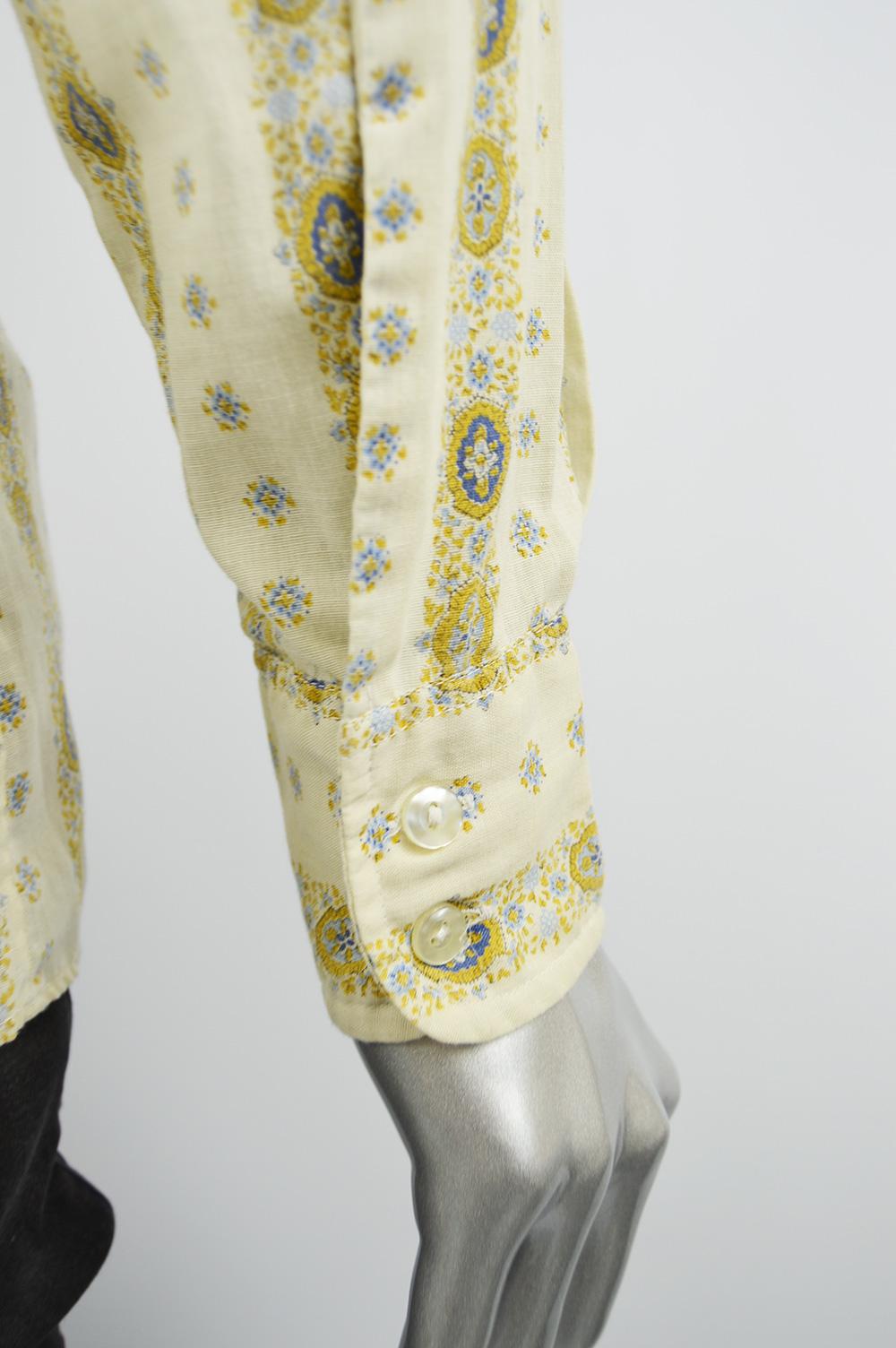 Rare 1960s Men's Spoon Collar Vintage Floral Dandy Mod Button Up Shirt  1