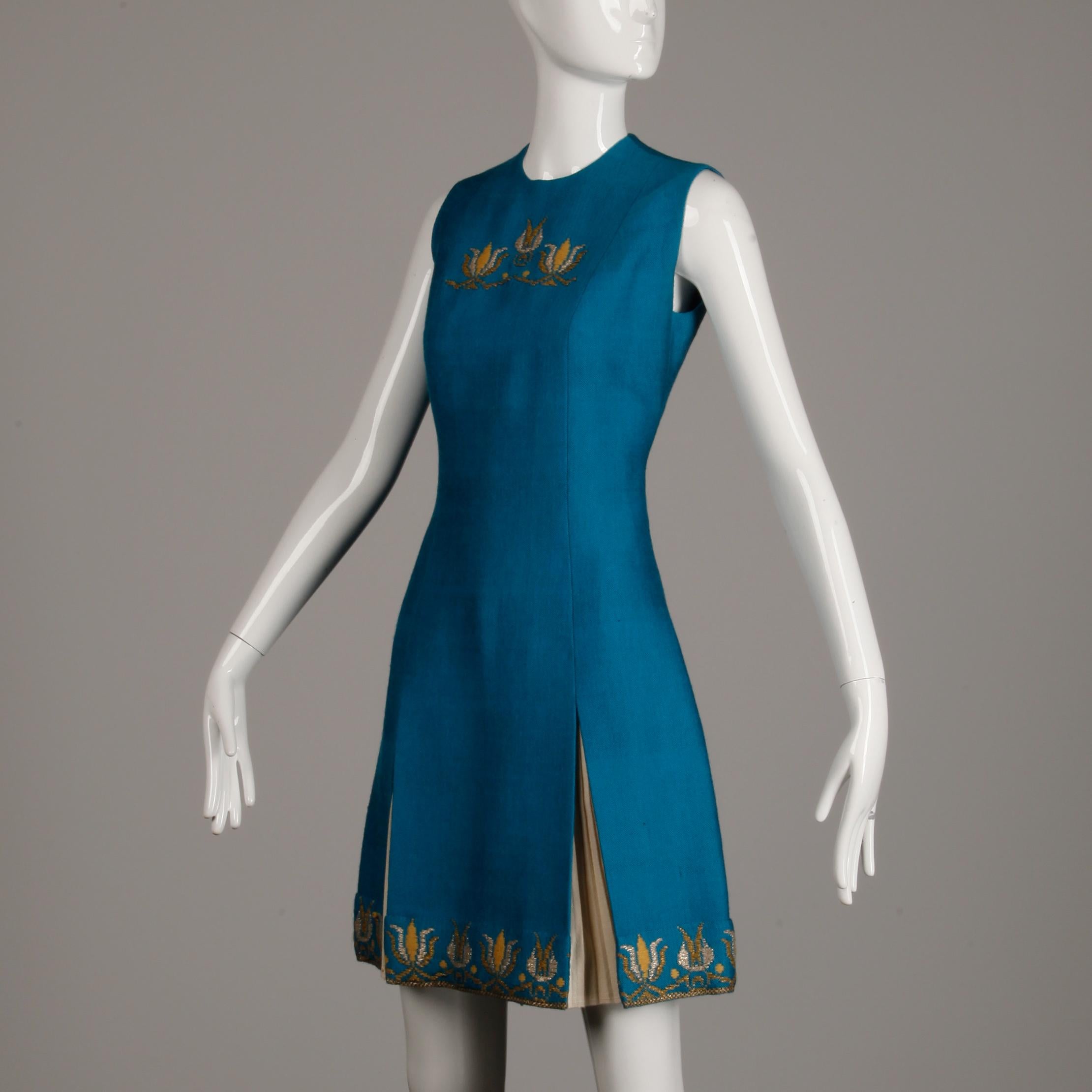 Rare 1960s Nikos-Takis Vintage Blue Shift Dress with Hand Embroidered Tulips For Sale 5