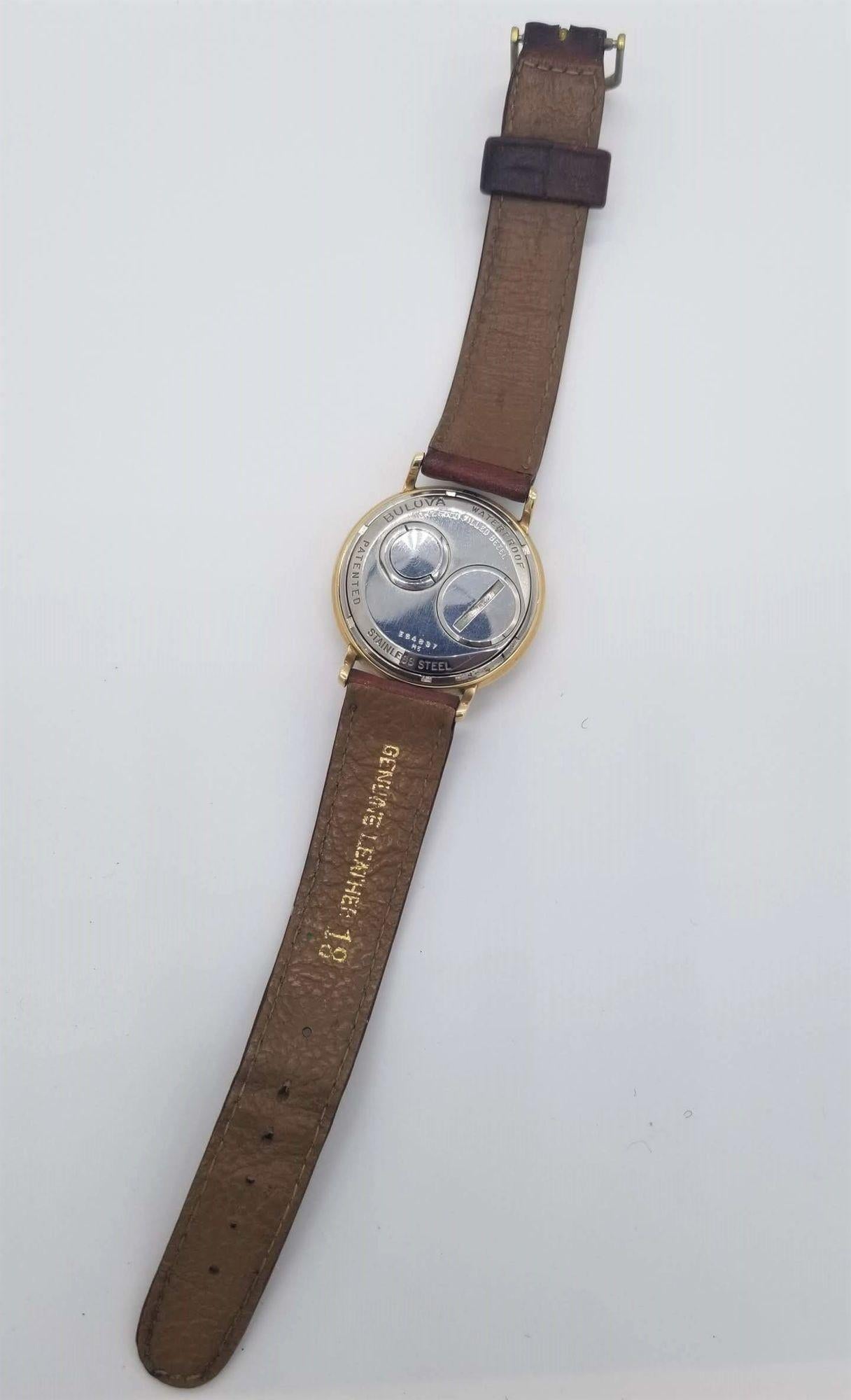 Acier inoxydable Rare montre-bracelet Accutron 214 Spaceview M5 Openwork/Skeleton de Bulova pour homme, 1965 en vente