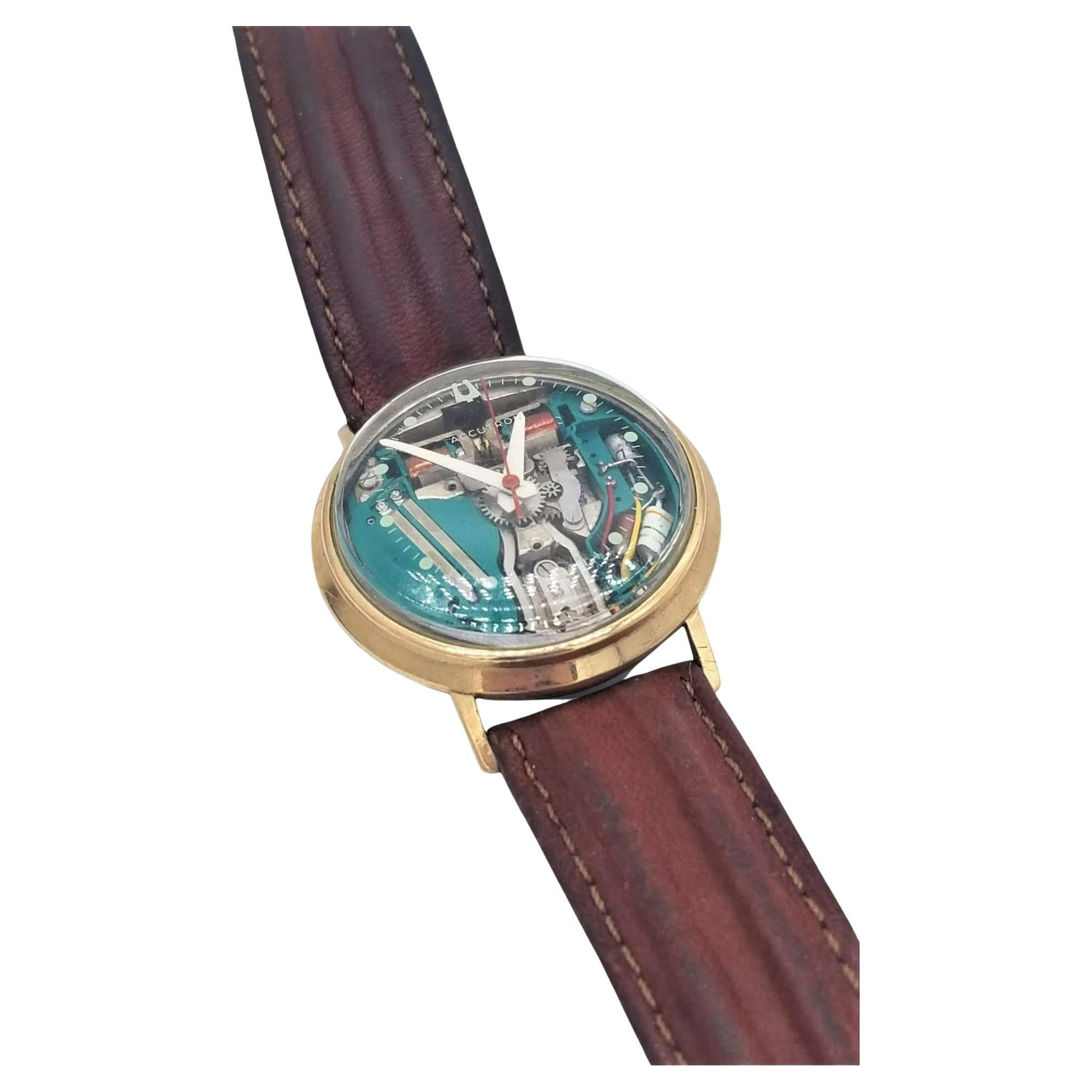 Rare montre-bracelet Accutron 214 Spaceview M5 Openwork/Skeleton de Bulova pour homme, 1965 en vente