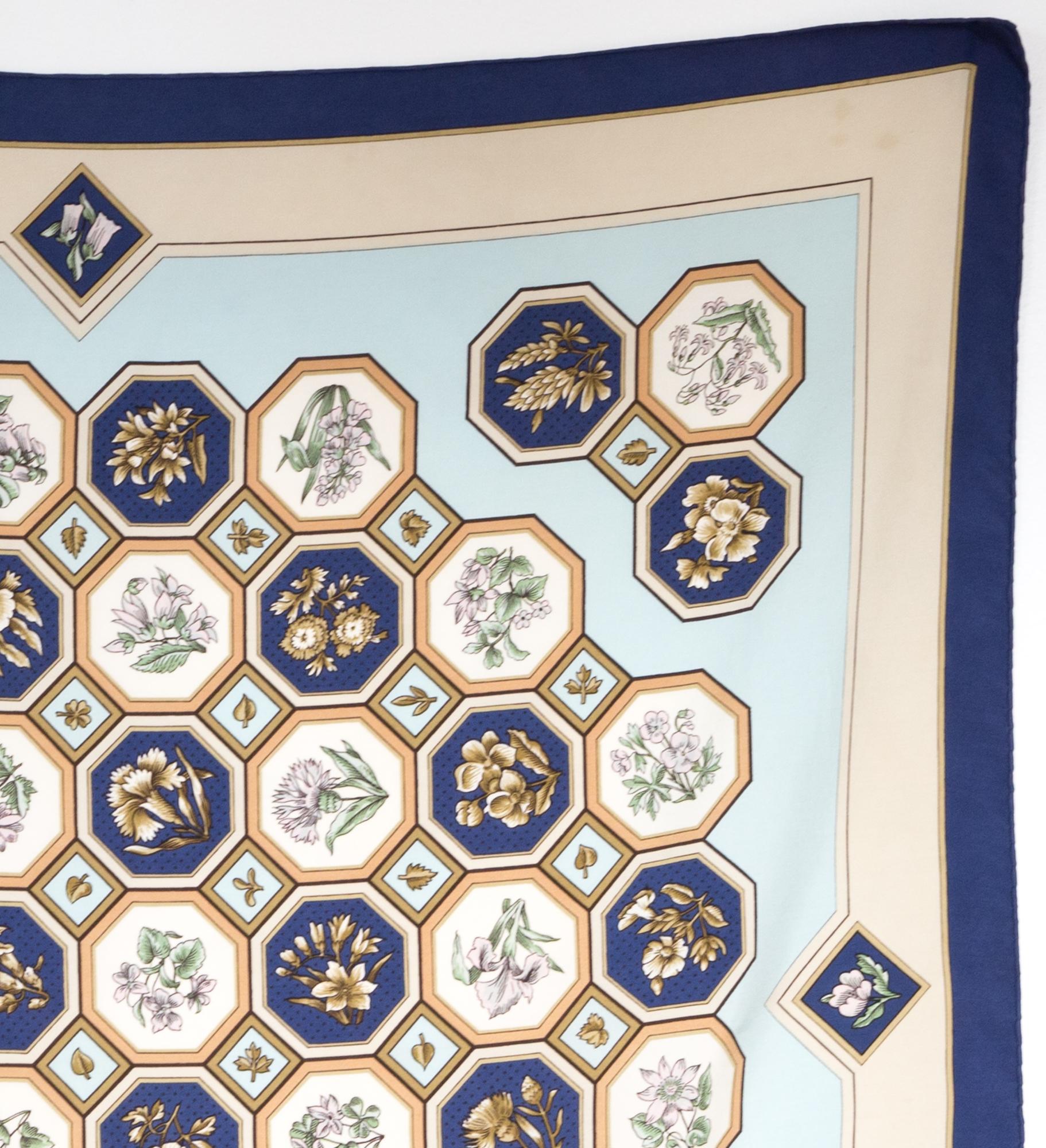 Rare 1968 Hermes Carrelages by Maurice Tranchant Silk Scarf In Good Condition For Sale In Paris, FR