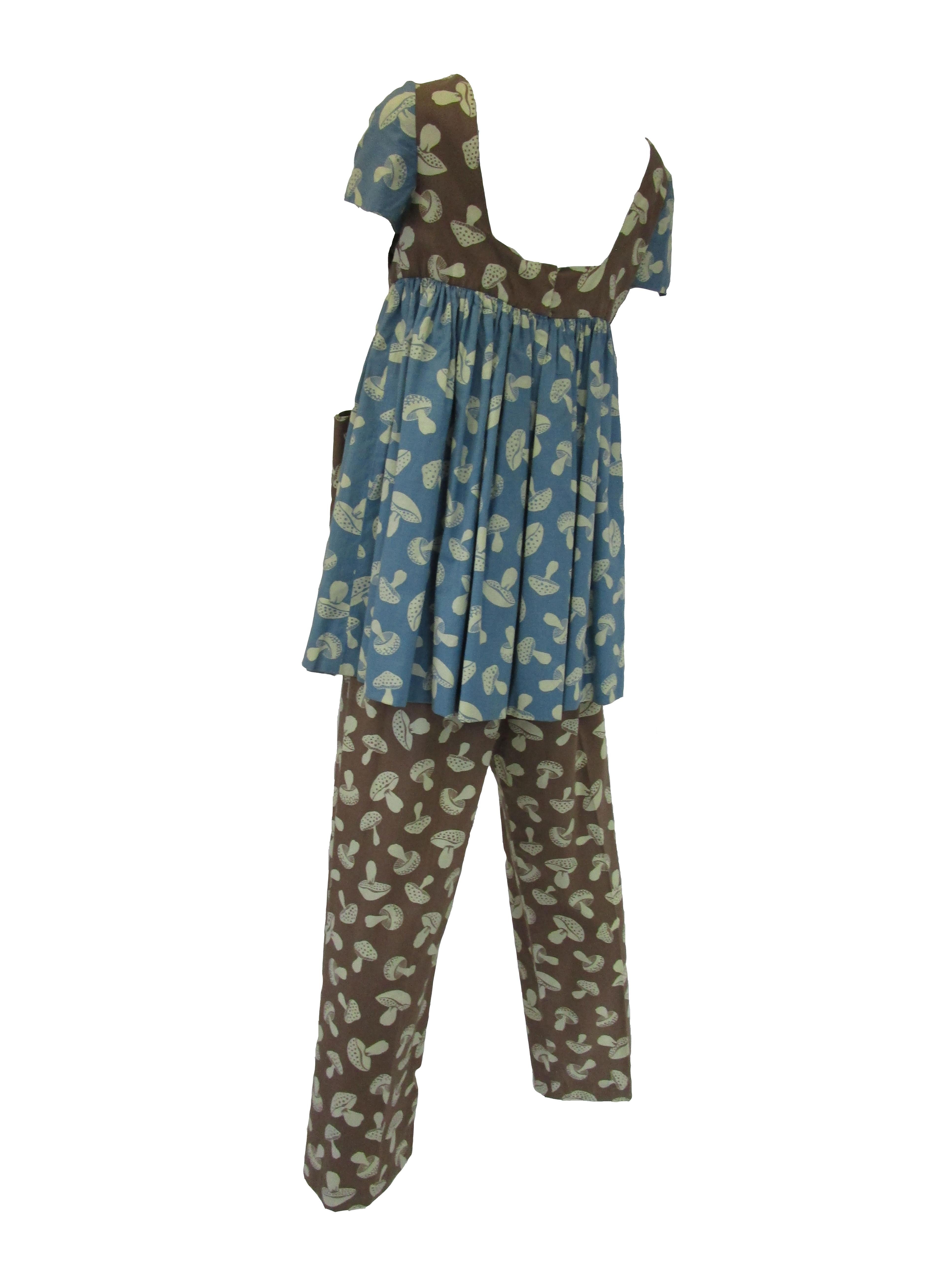 Women's Rare 1970 Geoffrey Beene Mushroom Print Babydoll Set  For Sale