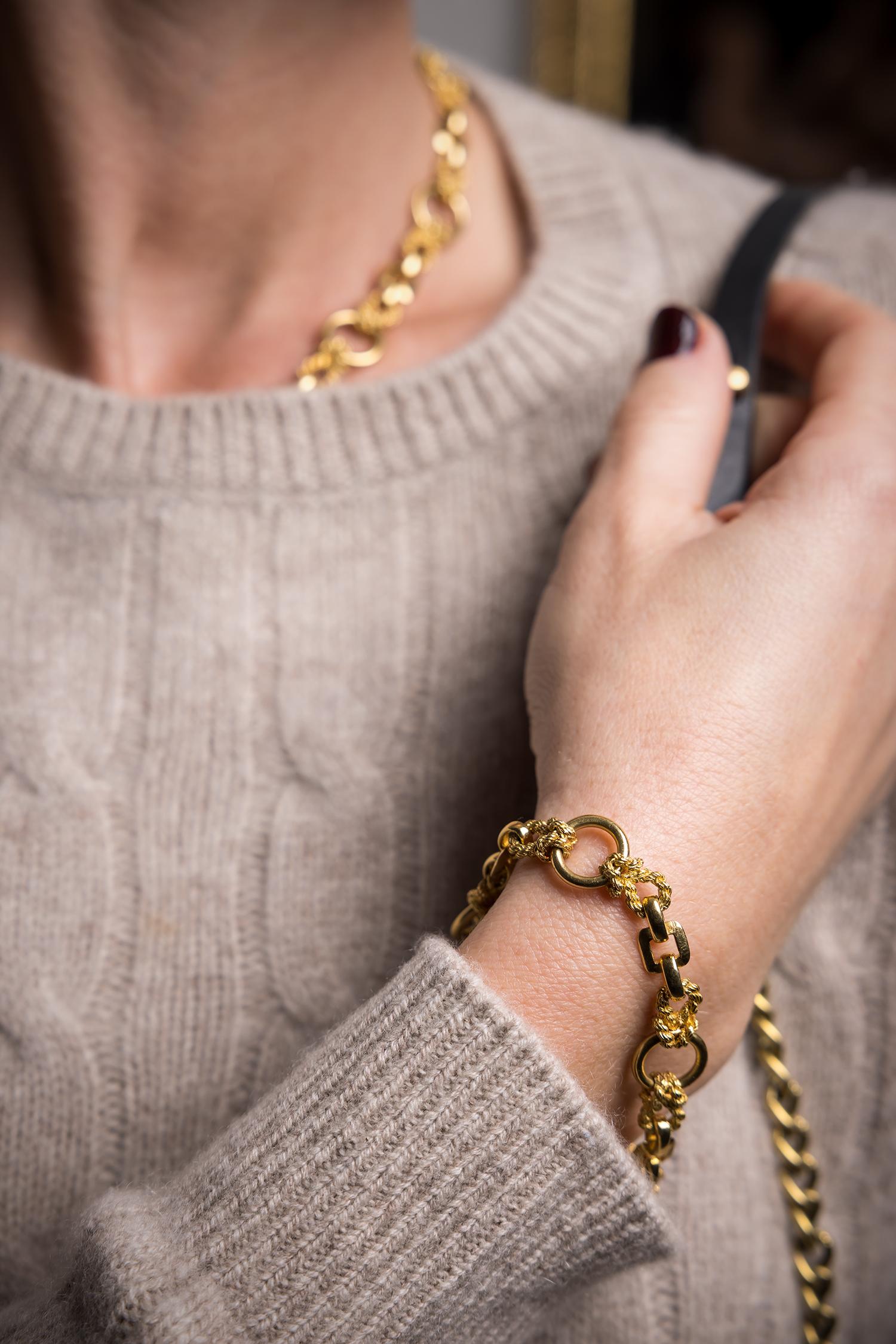 Parure de collier et bracelet Hermès -1970s or jaune corde nautique nœud link  en vente 4