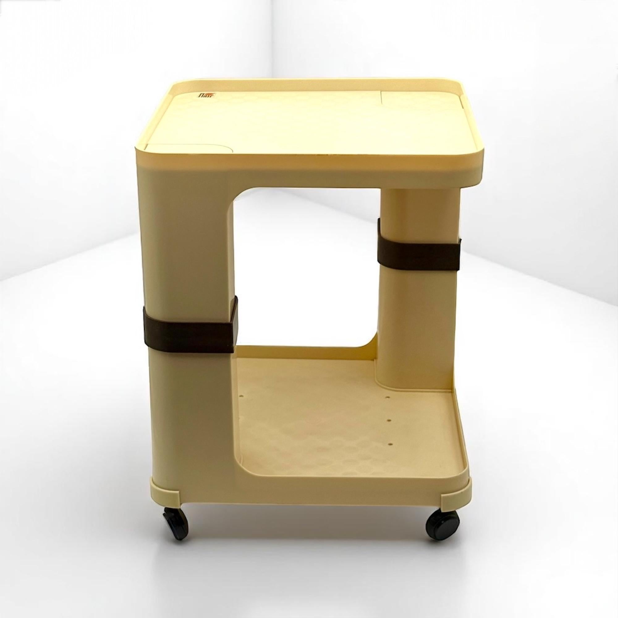 Plastic Rare 1970s Bar Cart / Side Table Cream and Brown details by Flair Holland For Sale