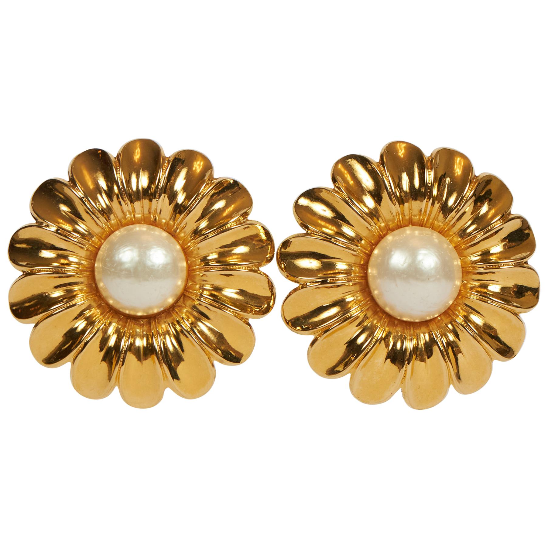 Rare 1970's Chanel Oversized Daisy Pearl Earrings For Sale