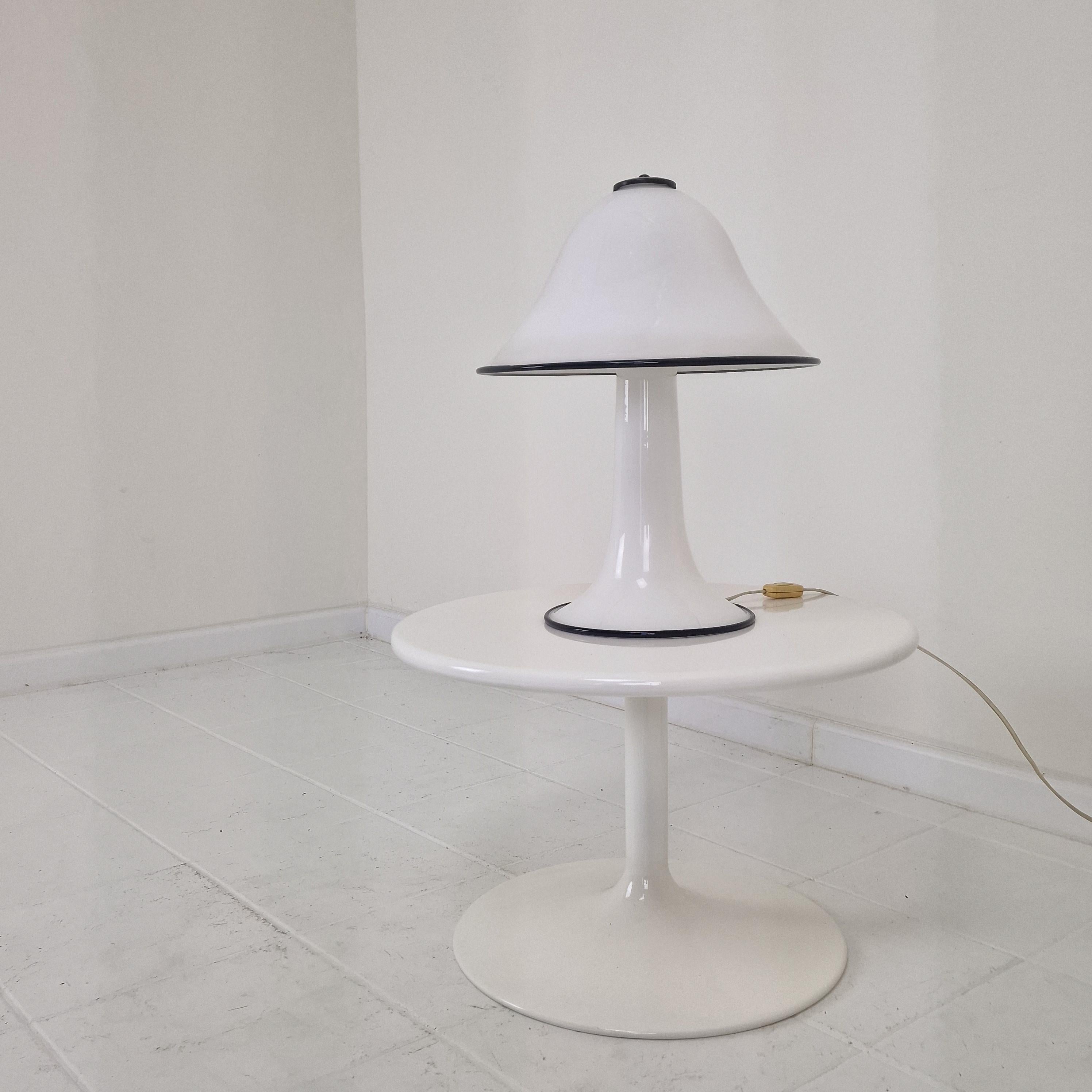 Rara lámpara seta de Murano de los años 70 - Vidrio soplado a mano con luz blanca difusa Italiano en venta