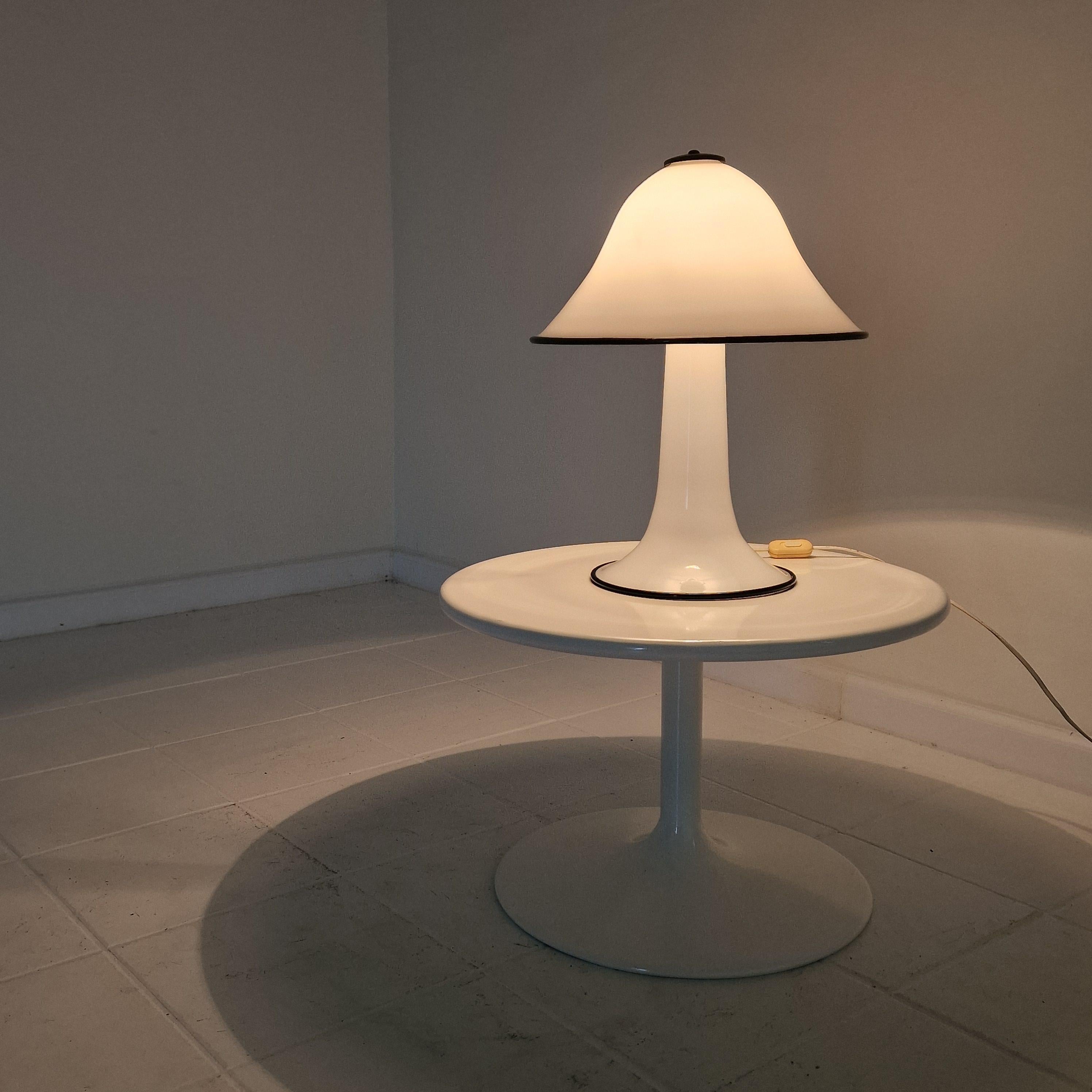 Rara lámpara seta de Murano de los años 70 - Vidrio soplado a mano con luz blanca difusa finales del siglo XX en venta