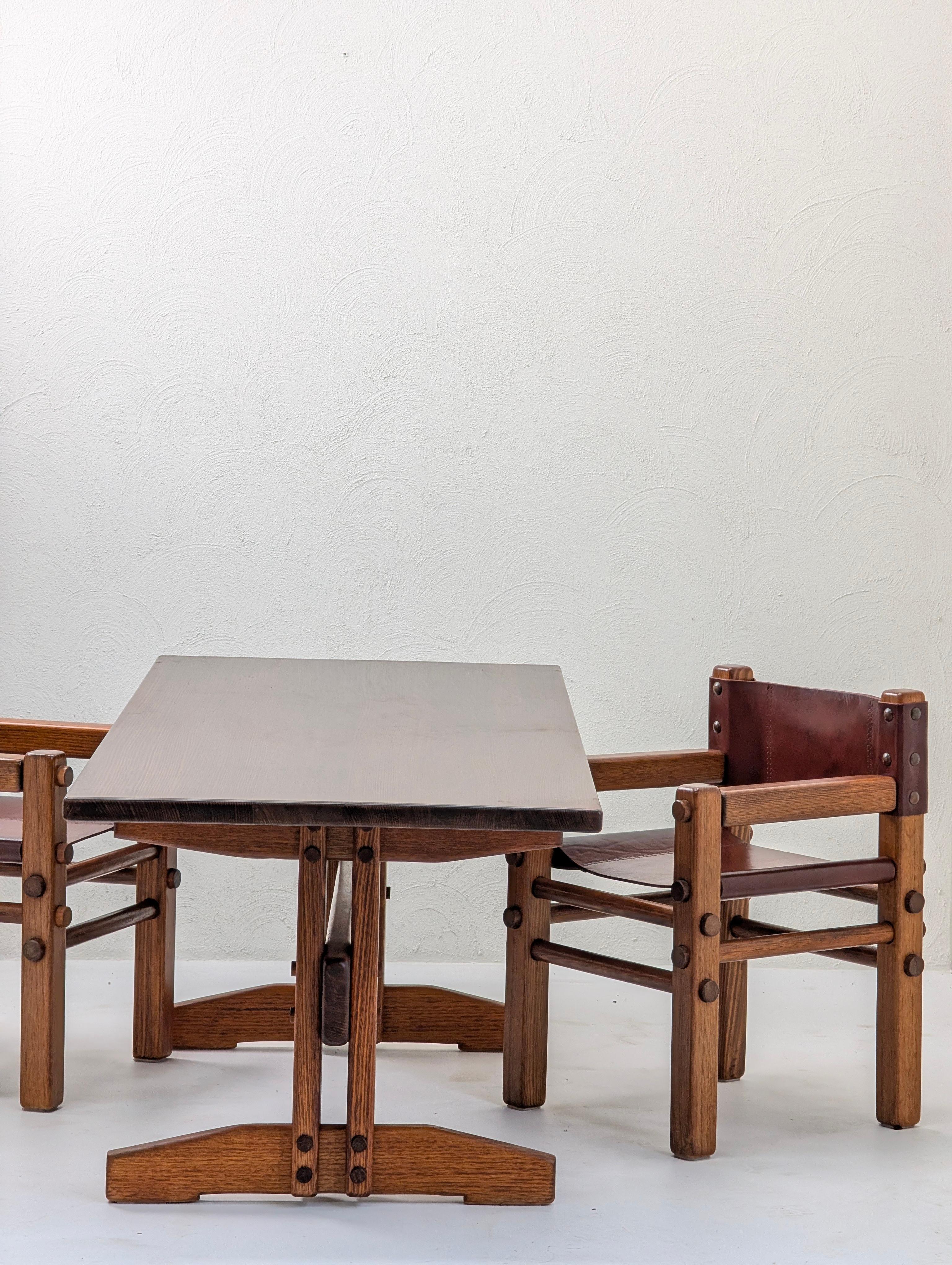 Rare table de salle à manger 