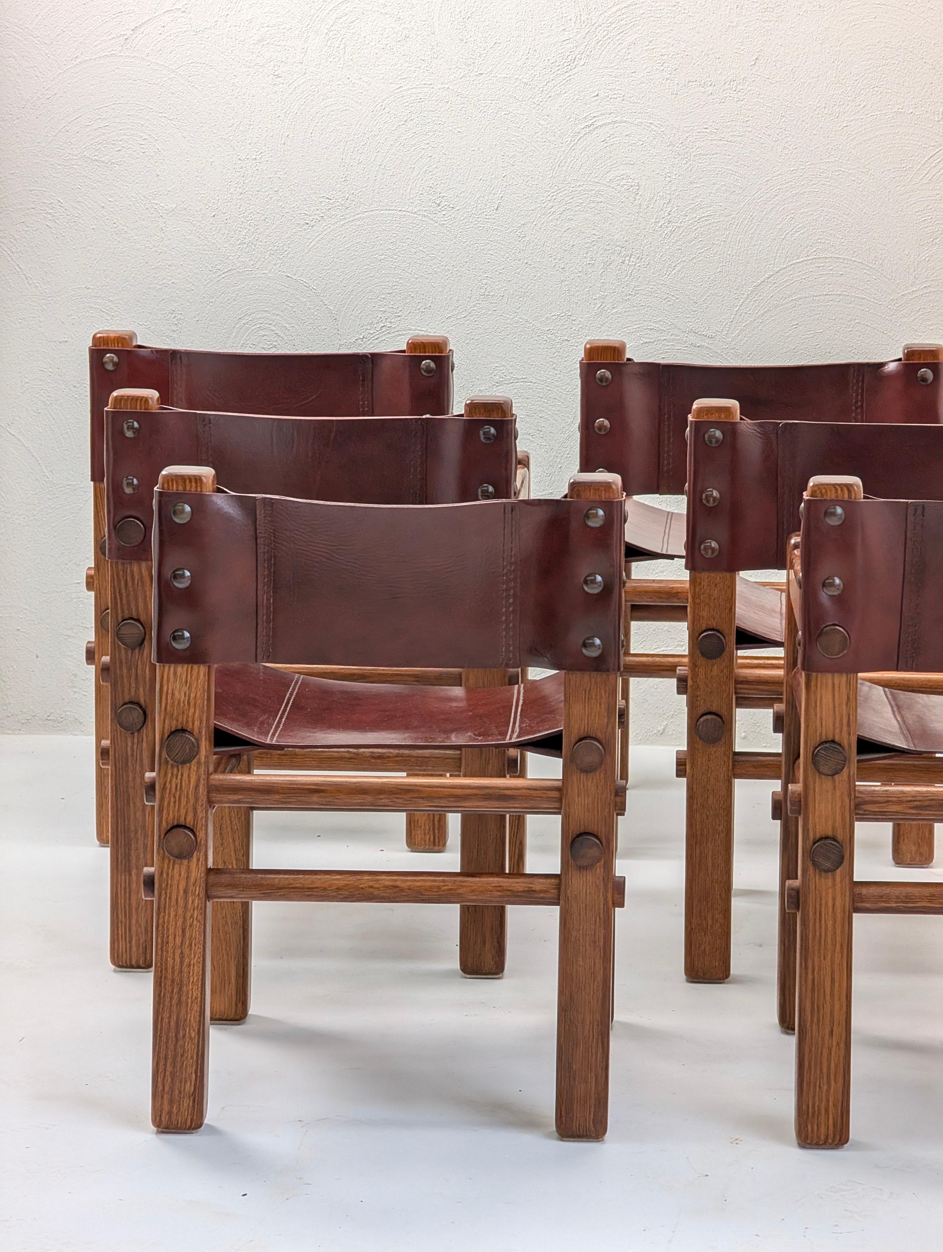 Seltene 1970er Norman Archibald 'Nore' Esszimmerstühle mit Lederrücken (Satz von 6) (Australisch) im Angebot