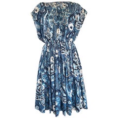 Seltenes 1970er Townley Blau + Weiß Paisley-Blumendruck Vintage 70er Jahre Kleid mit Blumendruck