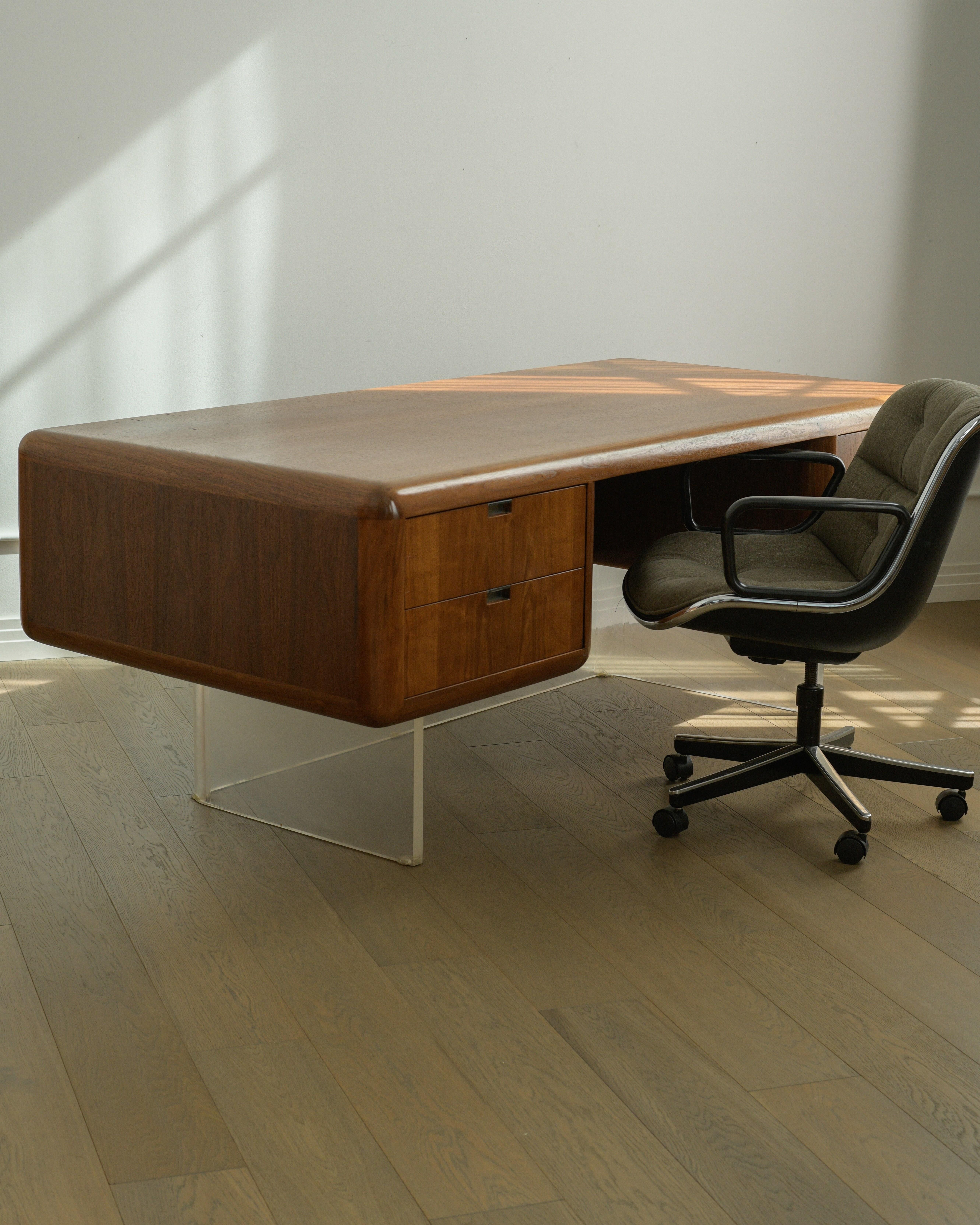 American Rare 1970s Vladimir Kagan Walnut & Lucite Executive Desk For Sale