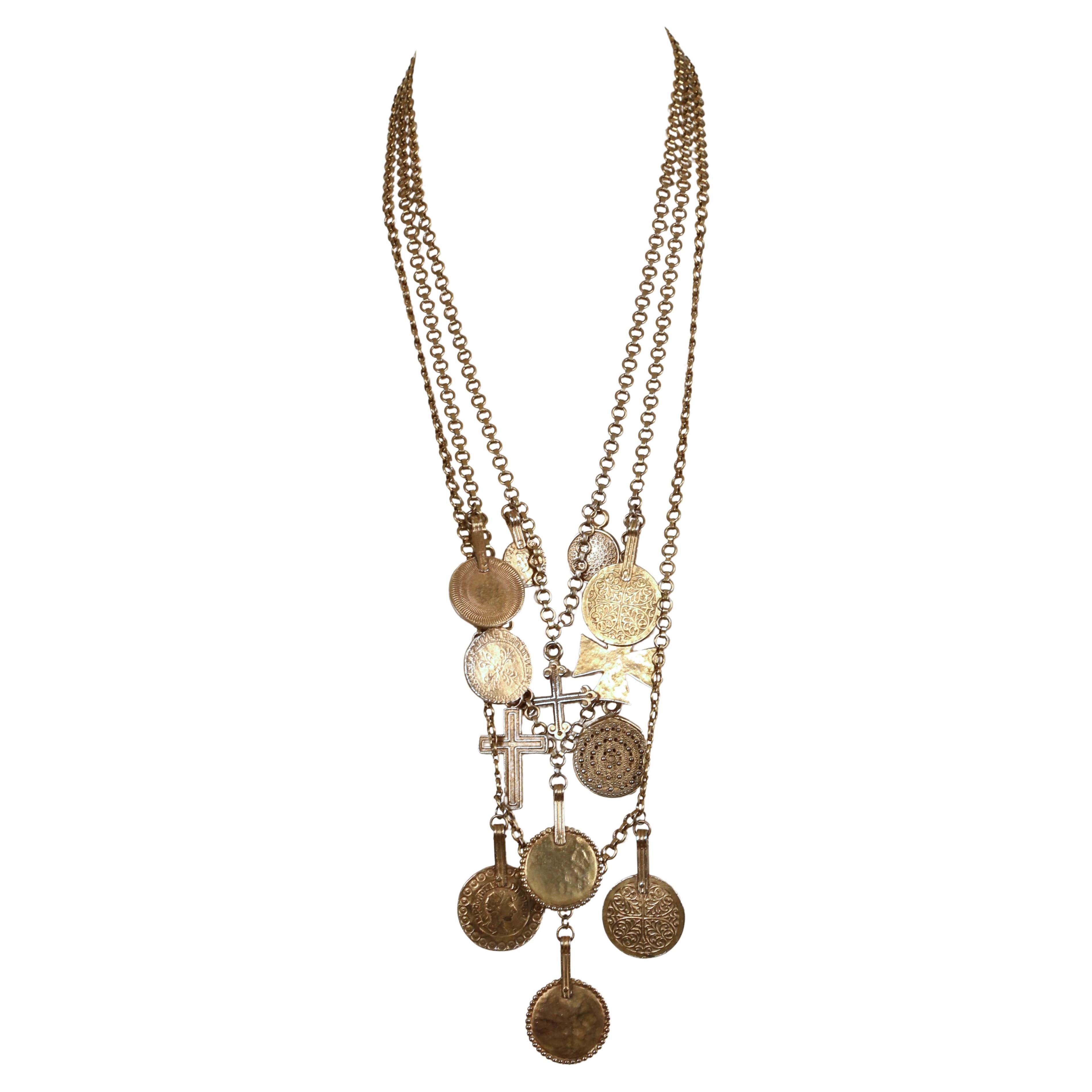 rare 1977 YVES SAINT LAURENT gilt coins and crosses charm RUNWAY necklace im Zustand „Gut“ im Angebot in San Fransisco, CA