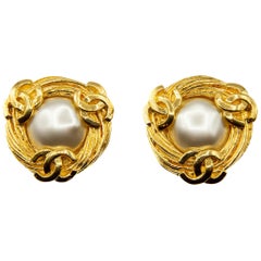 Rare 1980s collection 25 Chanel Clip on earrings 