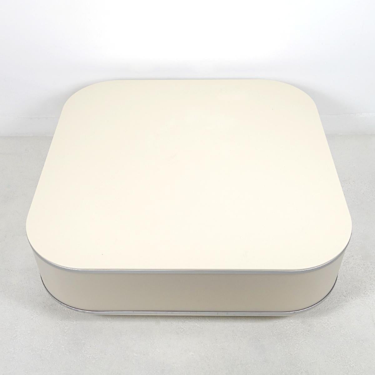 Late 20th Century Rare 1980s Modern Off-White Square Coffee Table with Storage by Pastoe