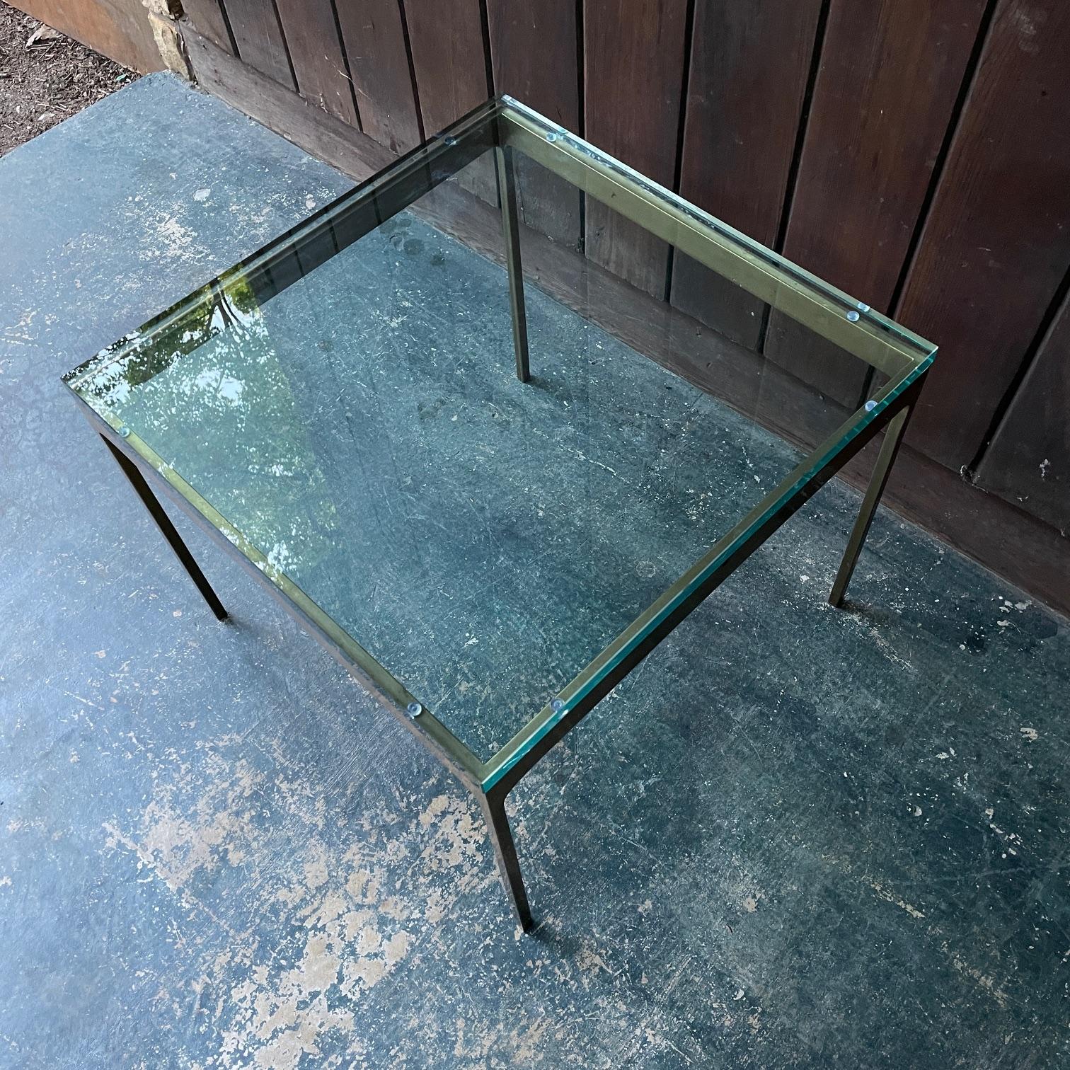Fin du 20e siècle Rare 1980 Nicos Zographos TA.20G Table carrée en laiton/bronze + verre Petit 20² en vente